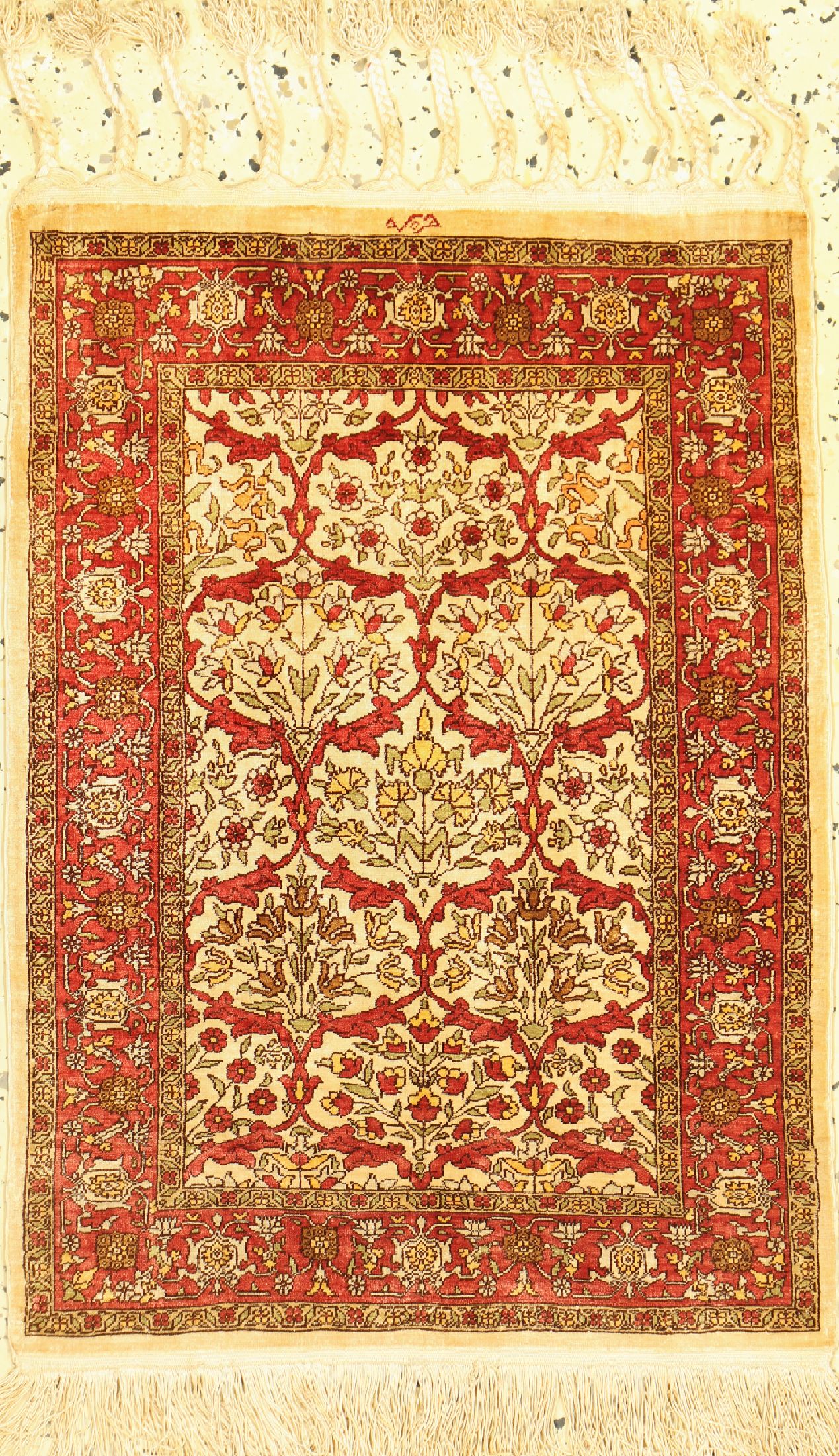Hereke Seide, signiert, Türkei, um 1960, reine Naturseide, ca. 64 x 45 cm, EHZ: 2