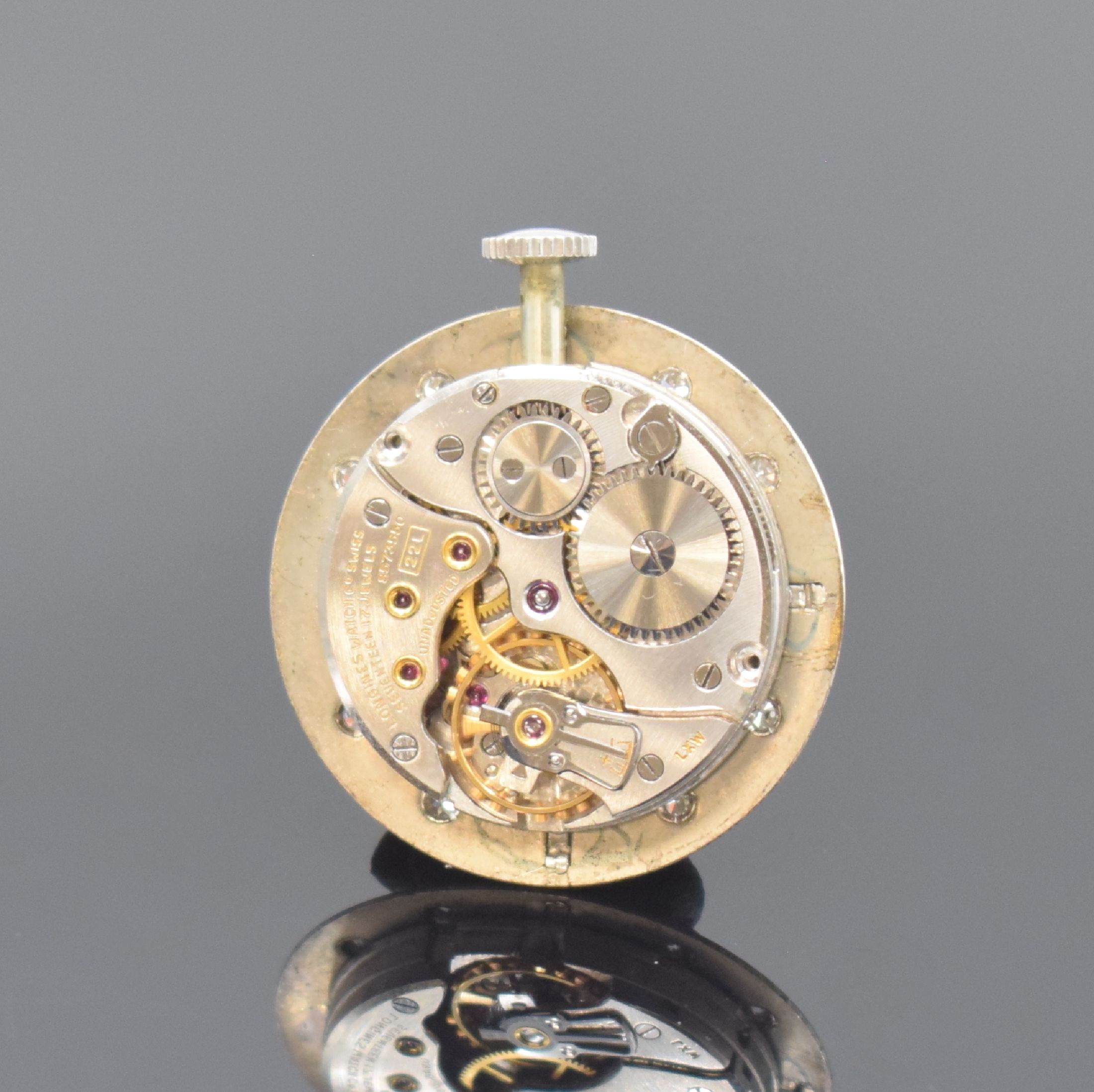 Detail e: LONGINES Armbanduhr in WG 585/000 mit Diamanten, Schweiz/USA um 1952, Handaufzug, 2-tlg. Geh., Boden aufgedr., ausgefallene Bandanstöße m. ...