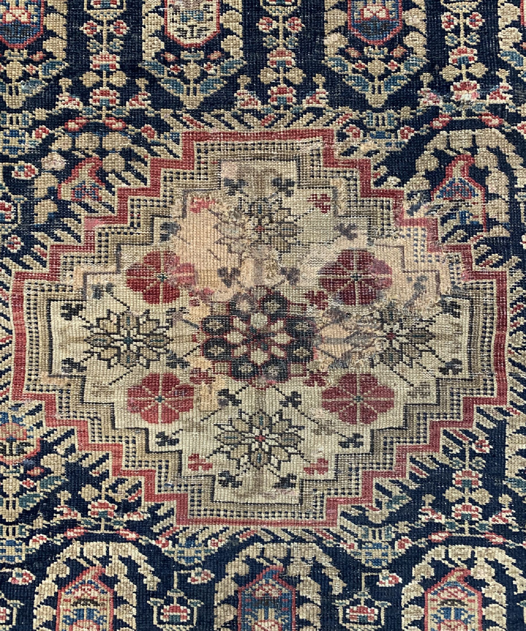 Detail c: Antiker"Chila"Kazak, Kaukasus, 19.Jhd, Wolle auf Wolle, ca. 154 x 99 cm, EHZ: 3, (Alte Restaurierungen)
