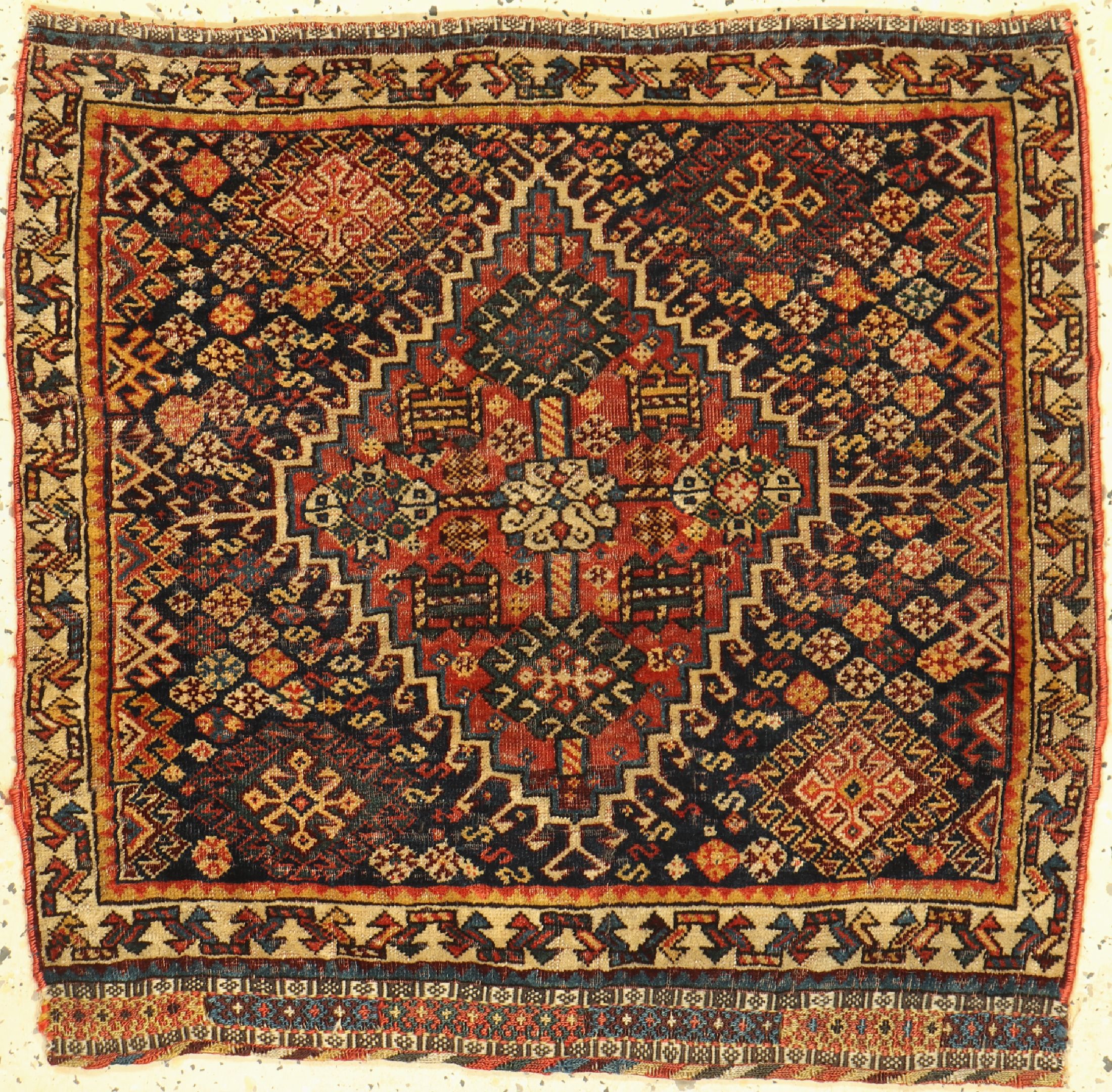 Ghaschgai Taschenfront antik, Persien, 19.Jhd, Wolle auf Wolle, ca. 64 x 67 cm, EHZ: 3