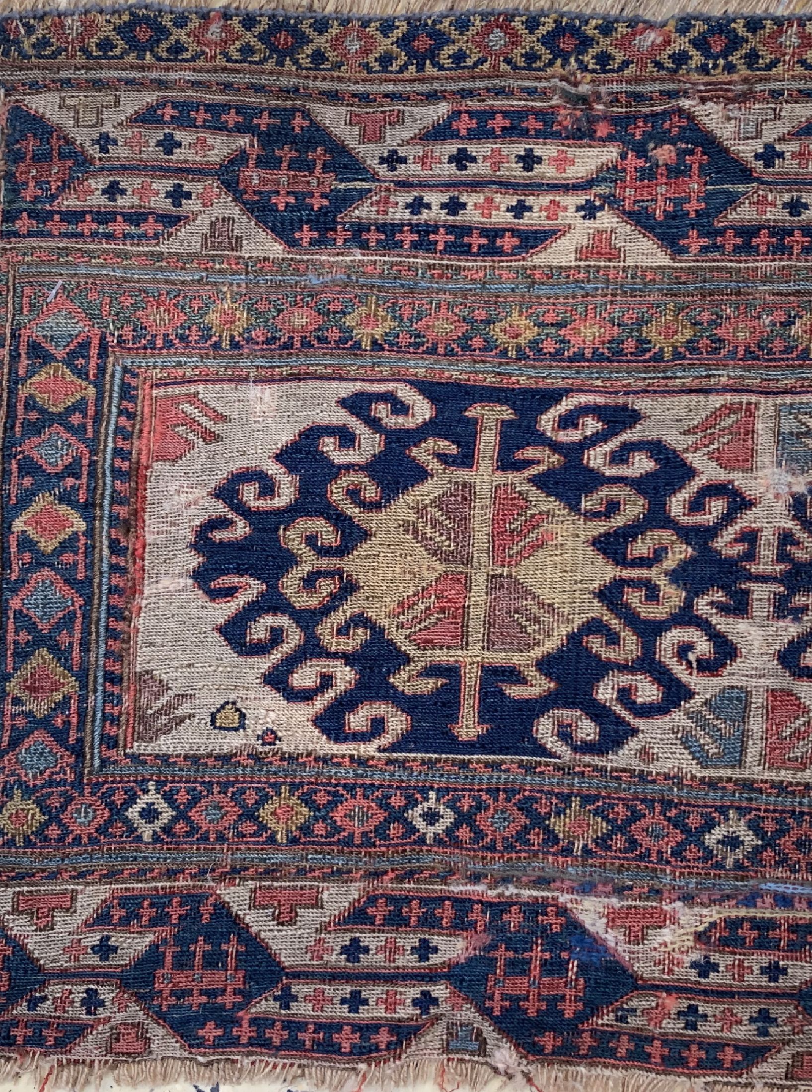 Detail e: 5 Shahsawan Mafraschteilen, Persien, 19.Jhd, Wolle auf Wolle, ca. 60 x 50 cm, EHZ: 4, (Fragmente)