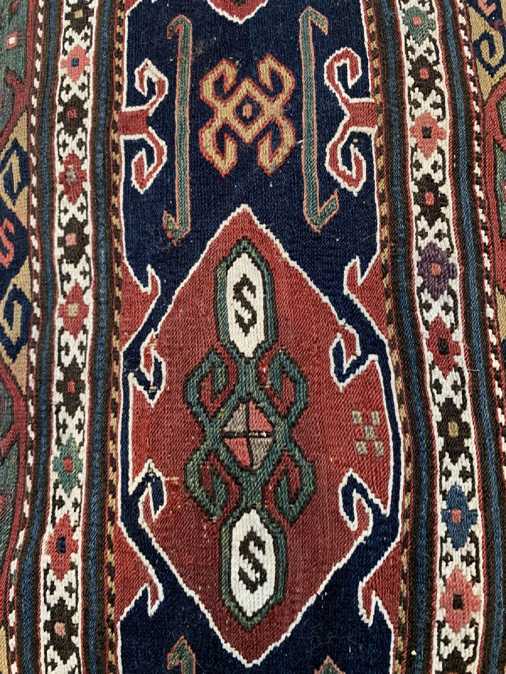Detail a: 3 Kelim Kissen(gefüllt), Persien & Turkmenistan, um 1900, ca. 80 x 32 cm, EHZ: 1-2