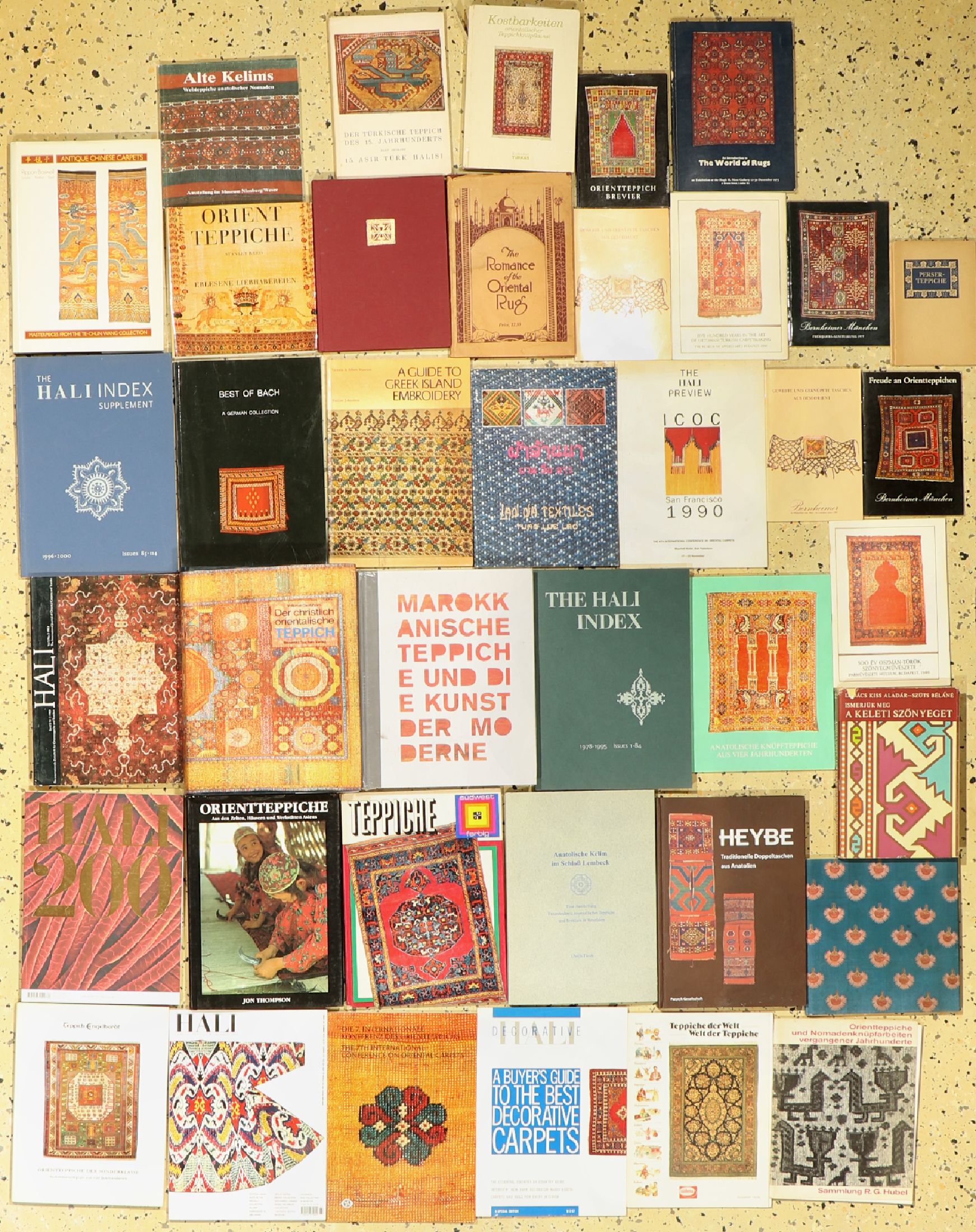 39 Lots Teppichbücher, 