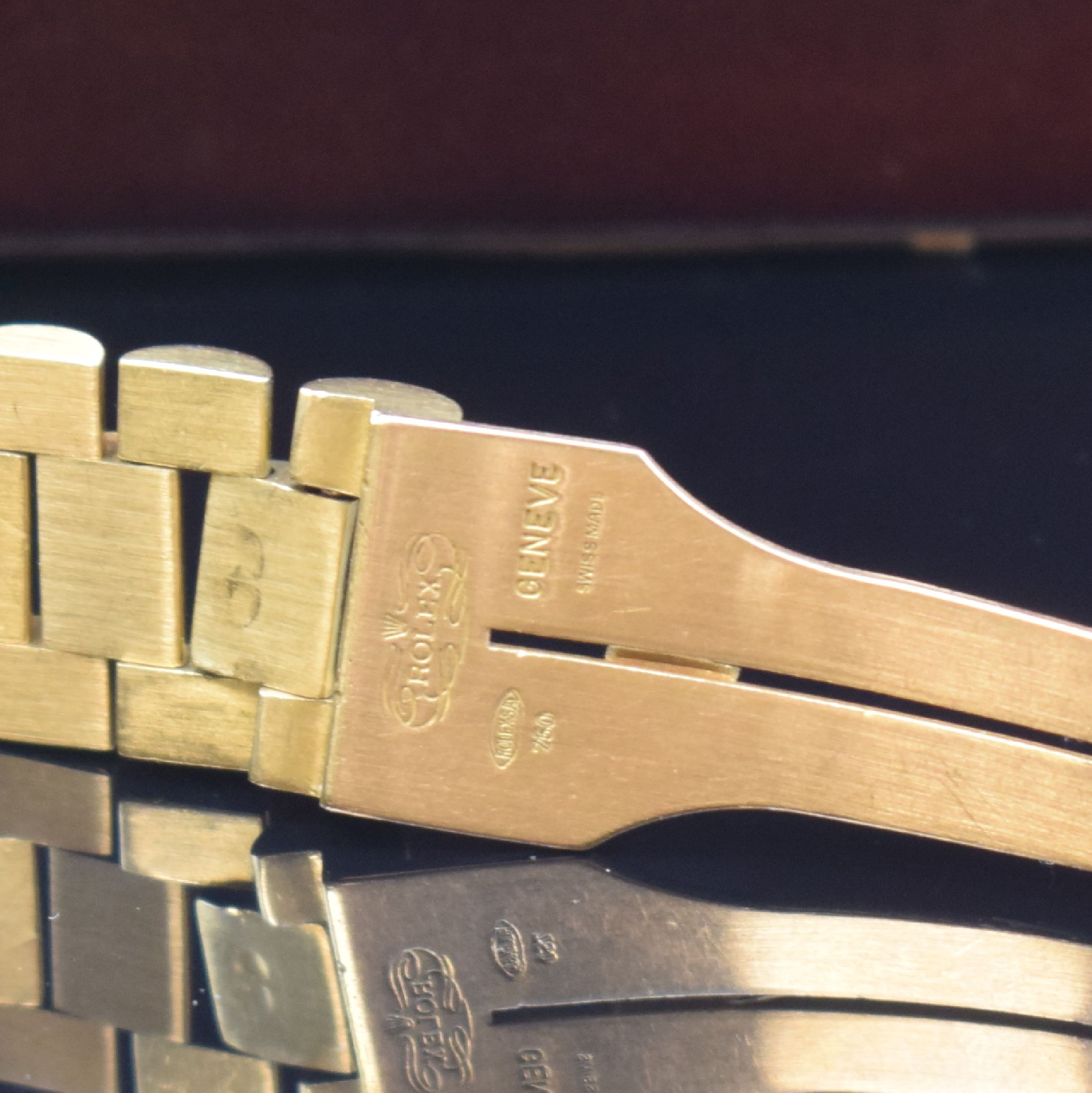 Detail c: ROLEX Herrenarmbanduhr Oyster Perpetual Day- Date in GG 750/000 Referenz 1803, Schweiz um 1973, Automatik, Chronometer der Superlative, ...