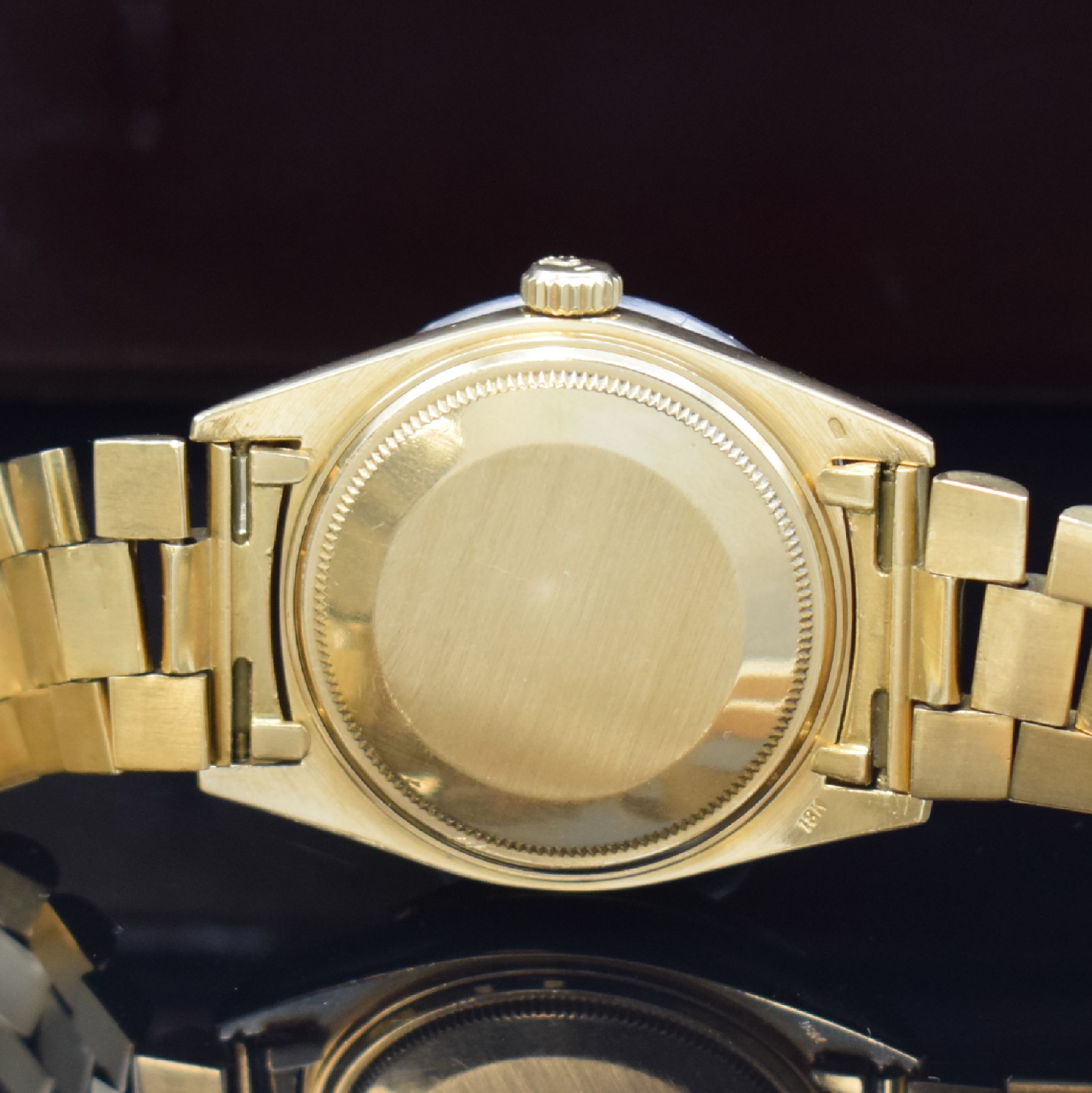 Detail e: ROLEX Herrenarmbanduhr Oyster Perpetual Day- Date in GG 750/000 Referenz 1803, Schweiz um 1973, Automatik, Chronometer der Superlative, ...