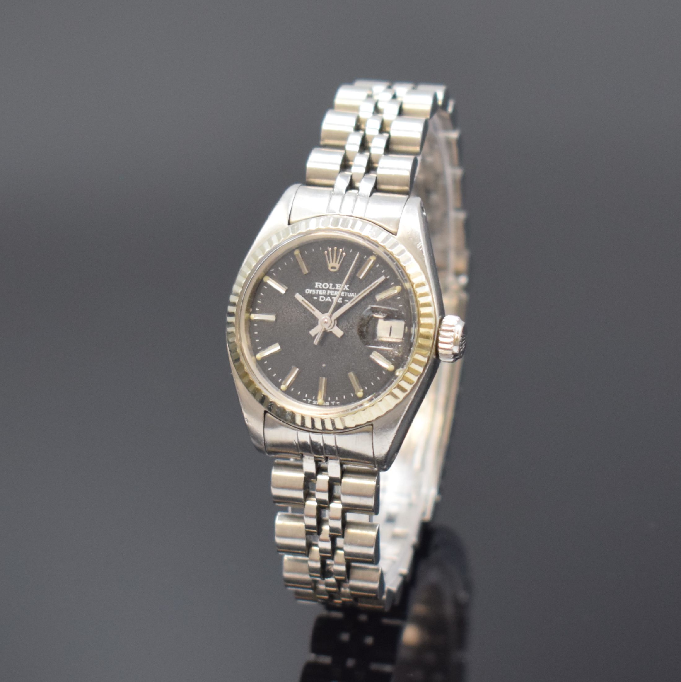 ROLEX Damenarmbanduhr Oyster Perpetual Date Referenz 6917, Schweiz um 1979, Automatik, Edelstahl, WG-Lünette, Jubileeband mit Faltschl., Boden und ...
