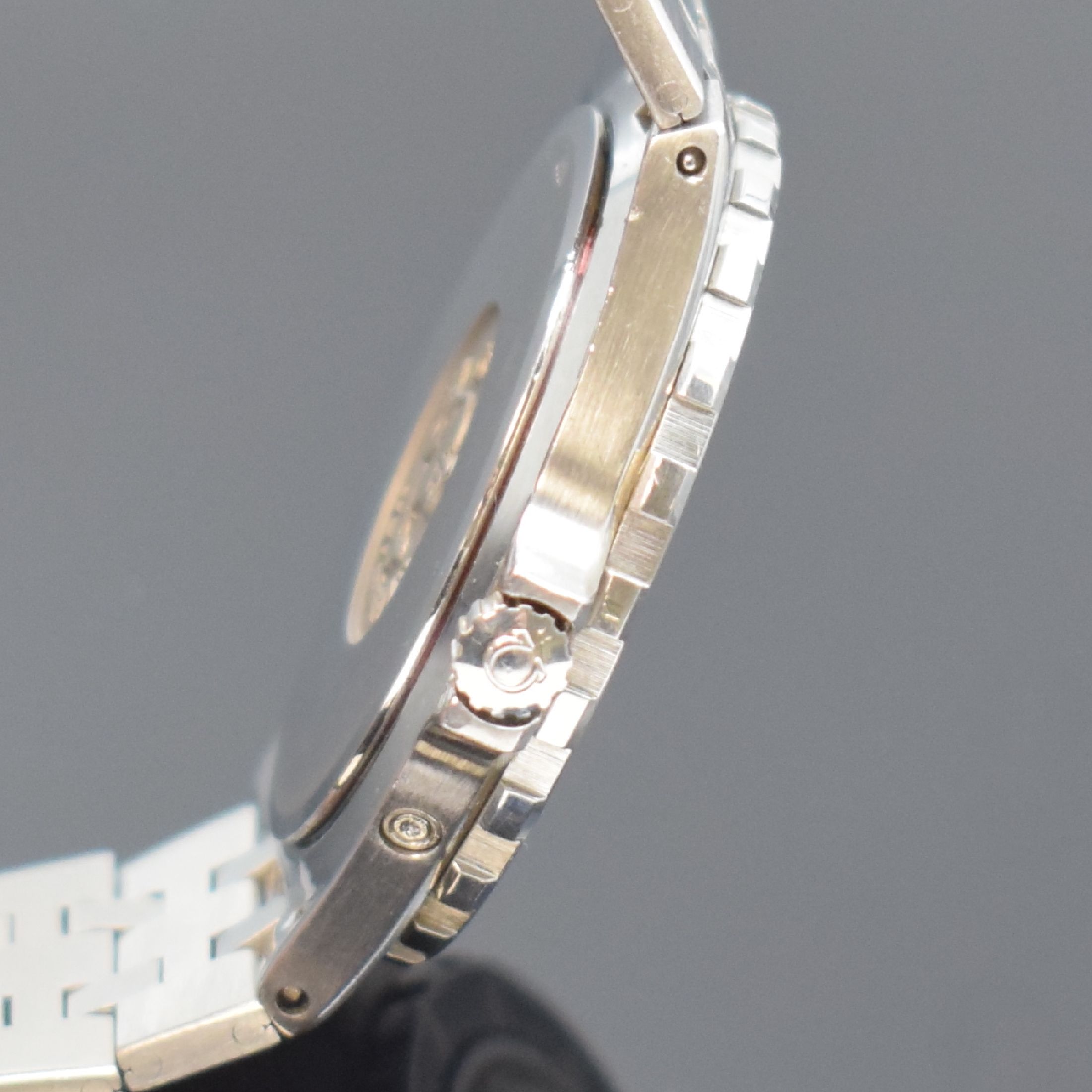 Detail c: OMEGA seltene Herrenarmbanduhr Seamaster 120m, Referenz 196.0185/396.0900 sog. "Jacques Mayol", Schweiz um 1981, quarz, Edelstahlgeh. inkl. ...