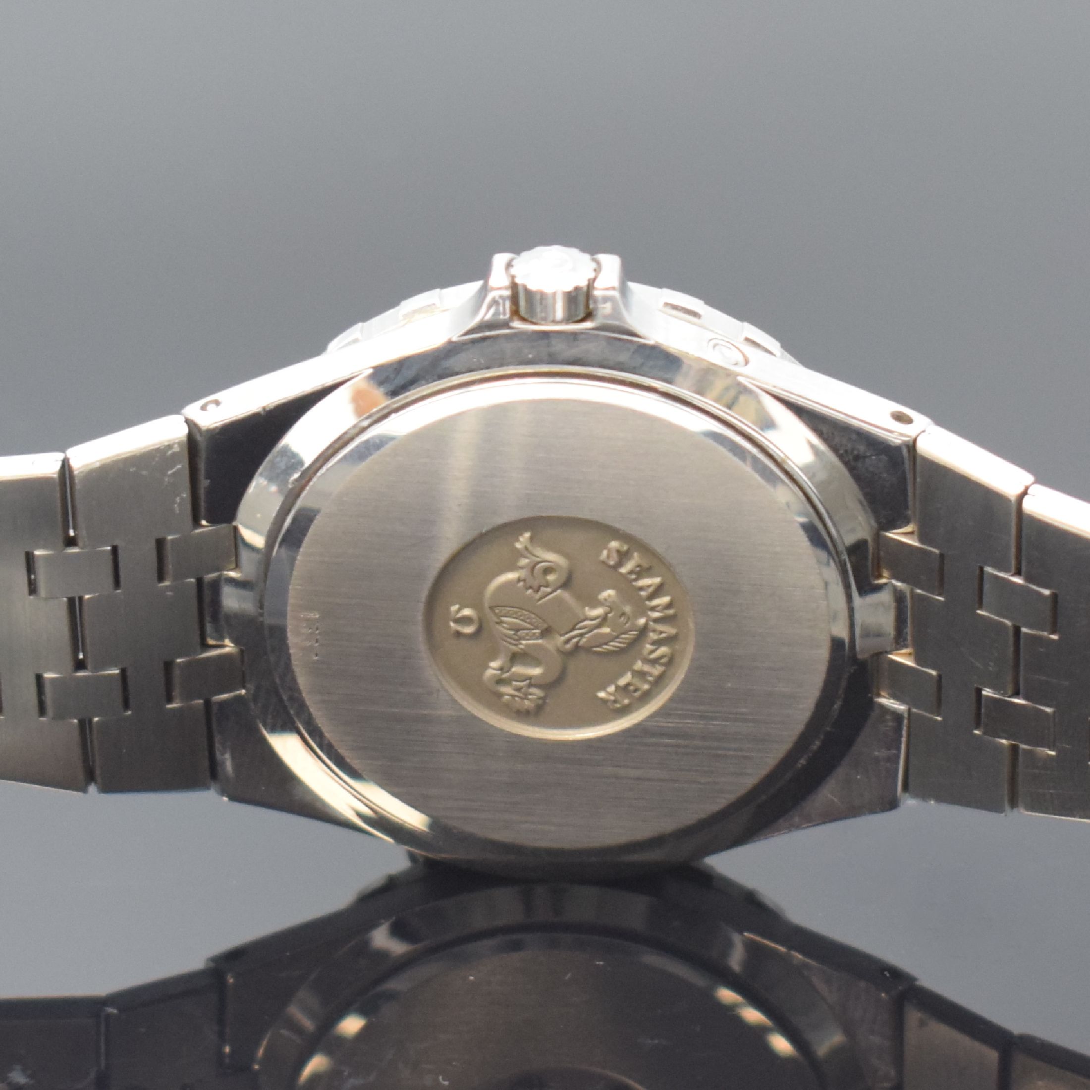 Detail d: OMEGA seltene Herrenarmbanduhr Seamaster 120m, Referenz 196.0185/396.0900 sog. "Jacques Mayol", Schweiz um 1981, quarz, Edelstahlgeh. inkl. ...