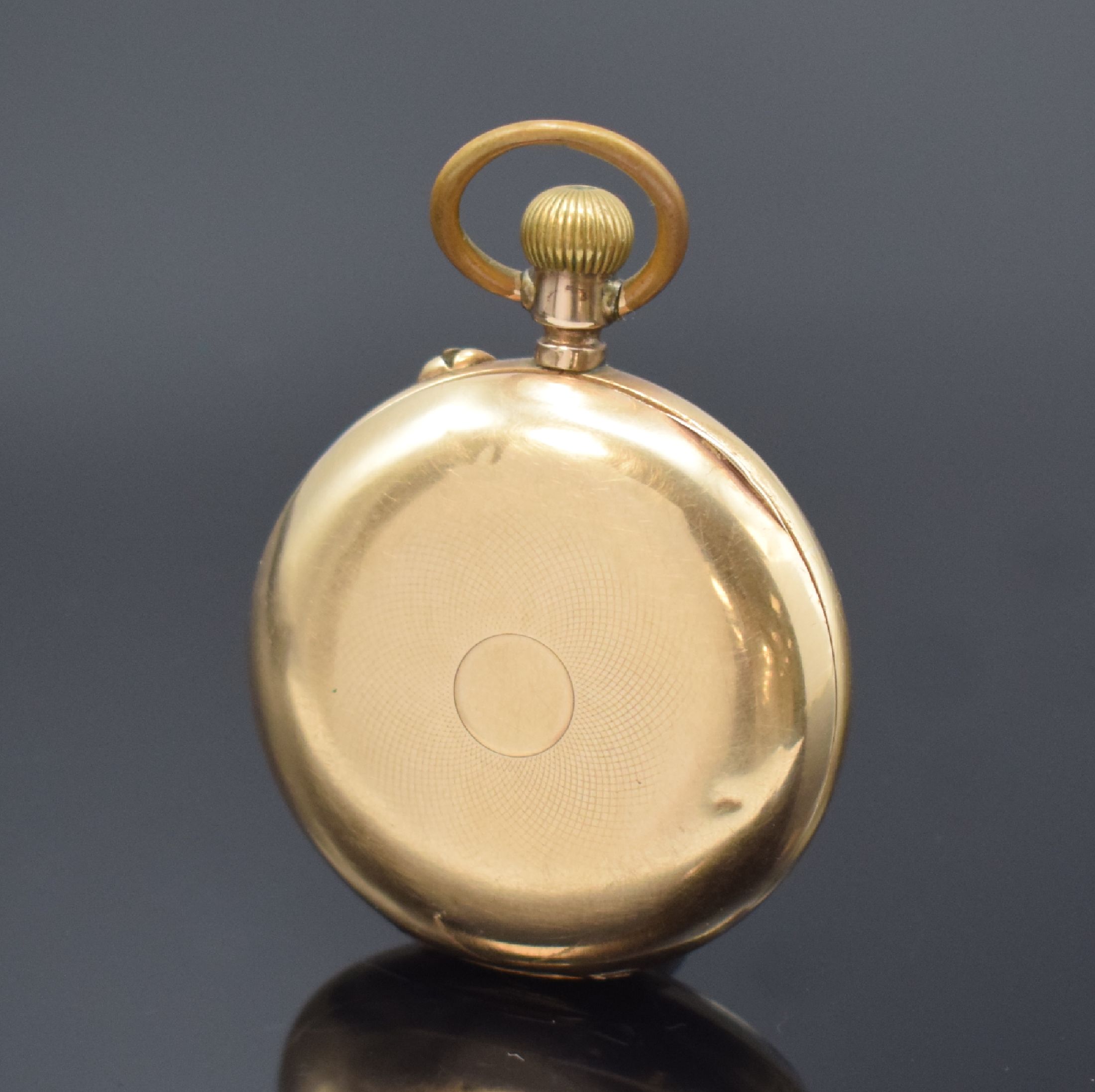 Detail a: Offene Taschenuhr in GG 585/000, Schweiz um 1900, Geh. dell., guill. Rückdeckel, Metallcuvette, Emailzifferbl. m. röm. Zahlen, gebl. Zeiger, kl. ...