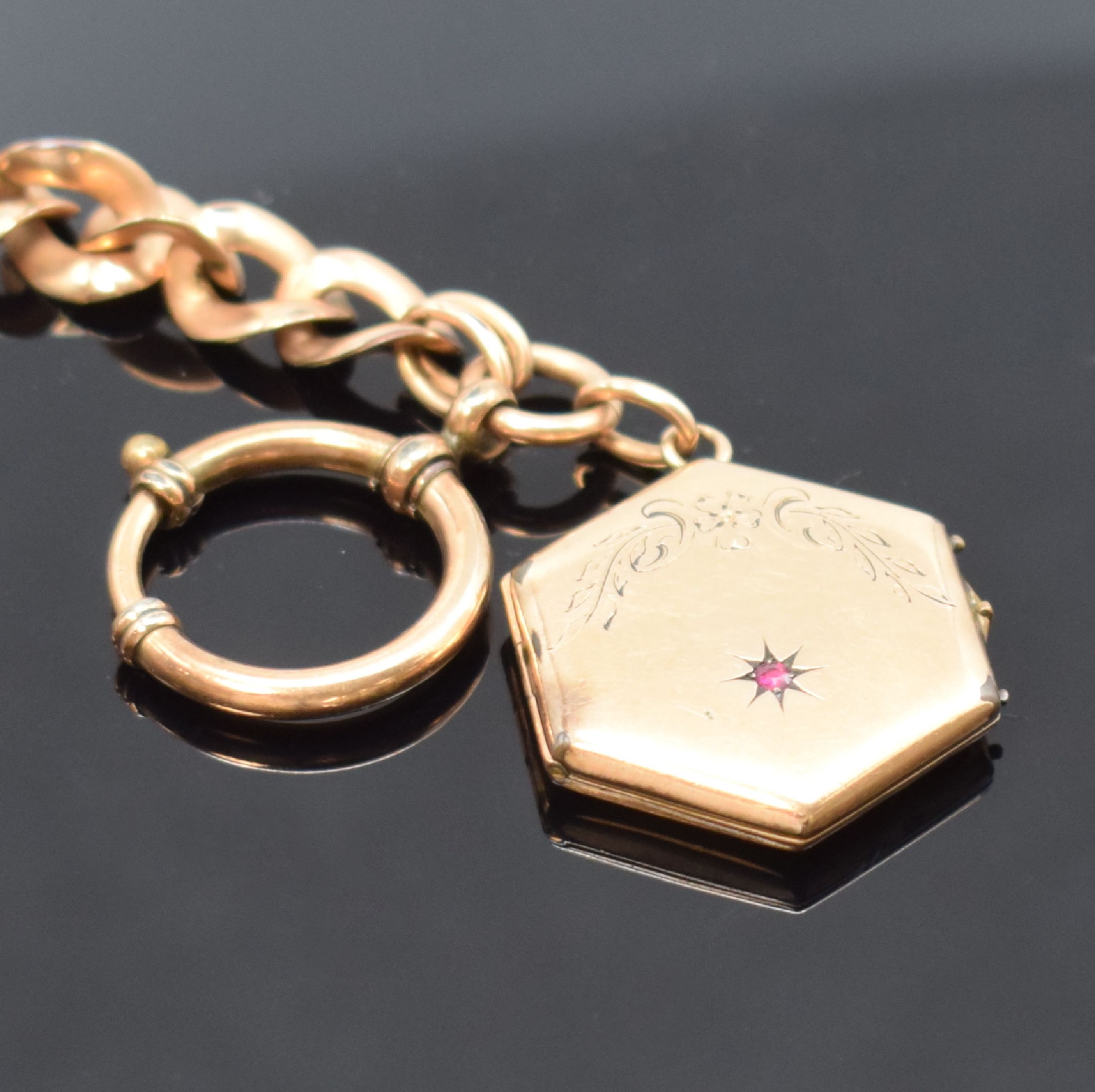 Detail h: SYSTEM GLASHÜTTE Herrensavonette in RG 585/000, Schweiz um 1910, glattes 2-Deckel Goldgeh. dell., Monogramm-Grav. auf dem Sprungdeckel, cremefarb. ...