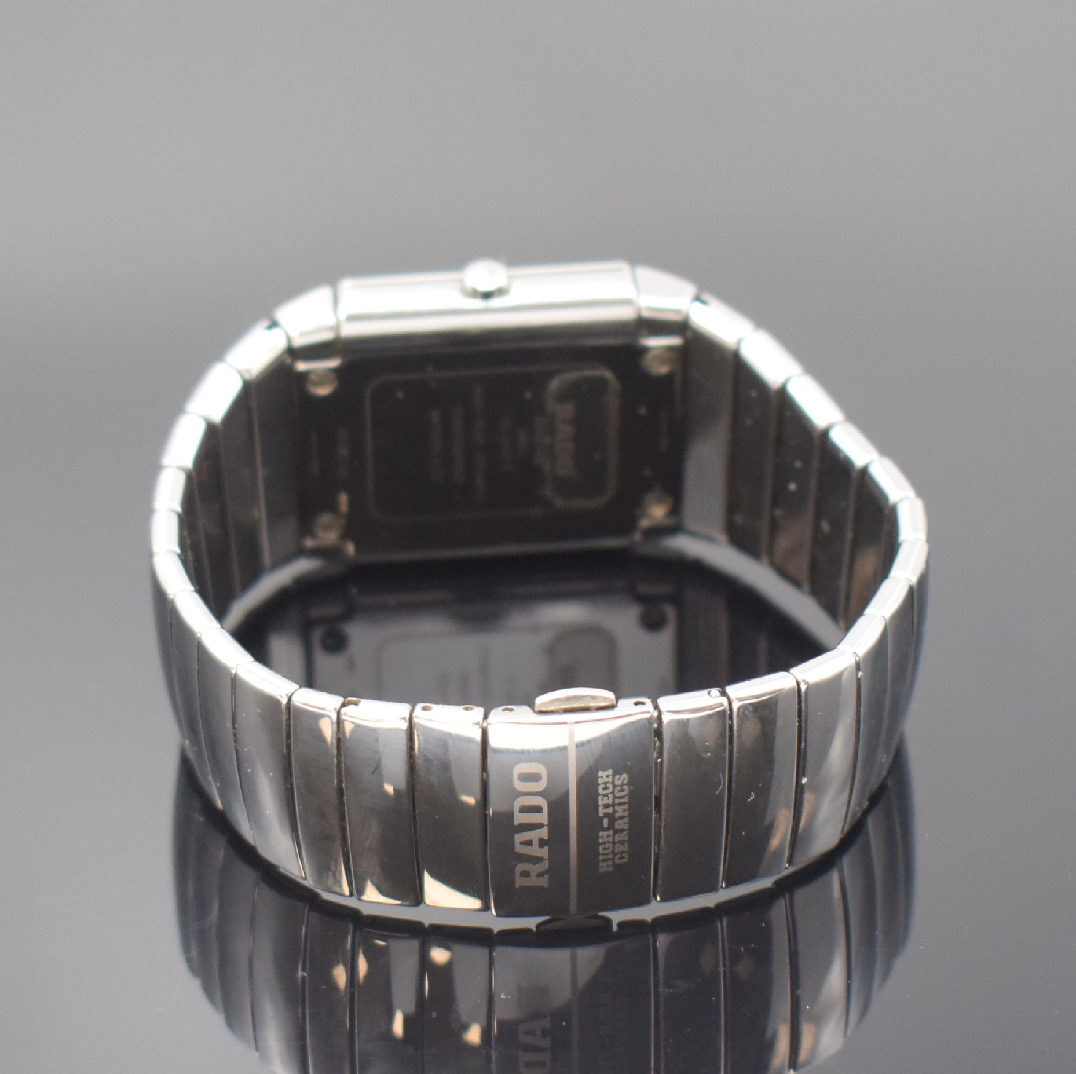 Detail b: RADO Diastar Herrenarmbanduhr, Schweiz um 2000, quarz, Ref. 152.0432.3, Keramikgeh., Boden 4-fach verschr., Keramik-Gliederband m. dopp. Faltschl., ...