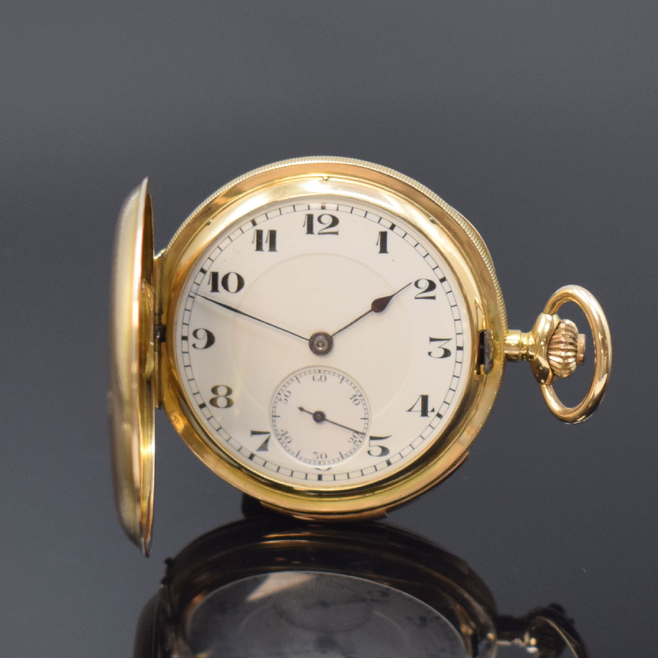 Savonette mit Minutenrepetition in RoseG 585/000, Schweiz um 1900, 2-Deckel Goldgeh., beide Schalen guill., Emailzifferbl. m. arab. Zahlen, gebl. ...