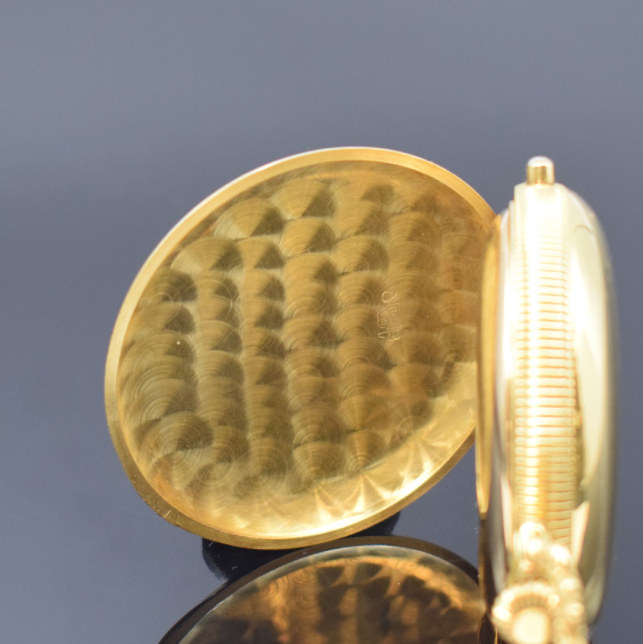 Detail b: ANGELUS Savonette mit 5-Minuten-Repetition in GG 750/000, Schweiz um 1990, 2-Deckel Goldgeh., weißes Zifferbl. m. röm. Zahlen, arab. Minuterie, ...