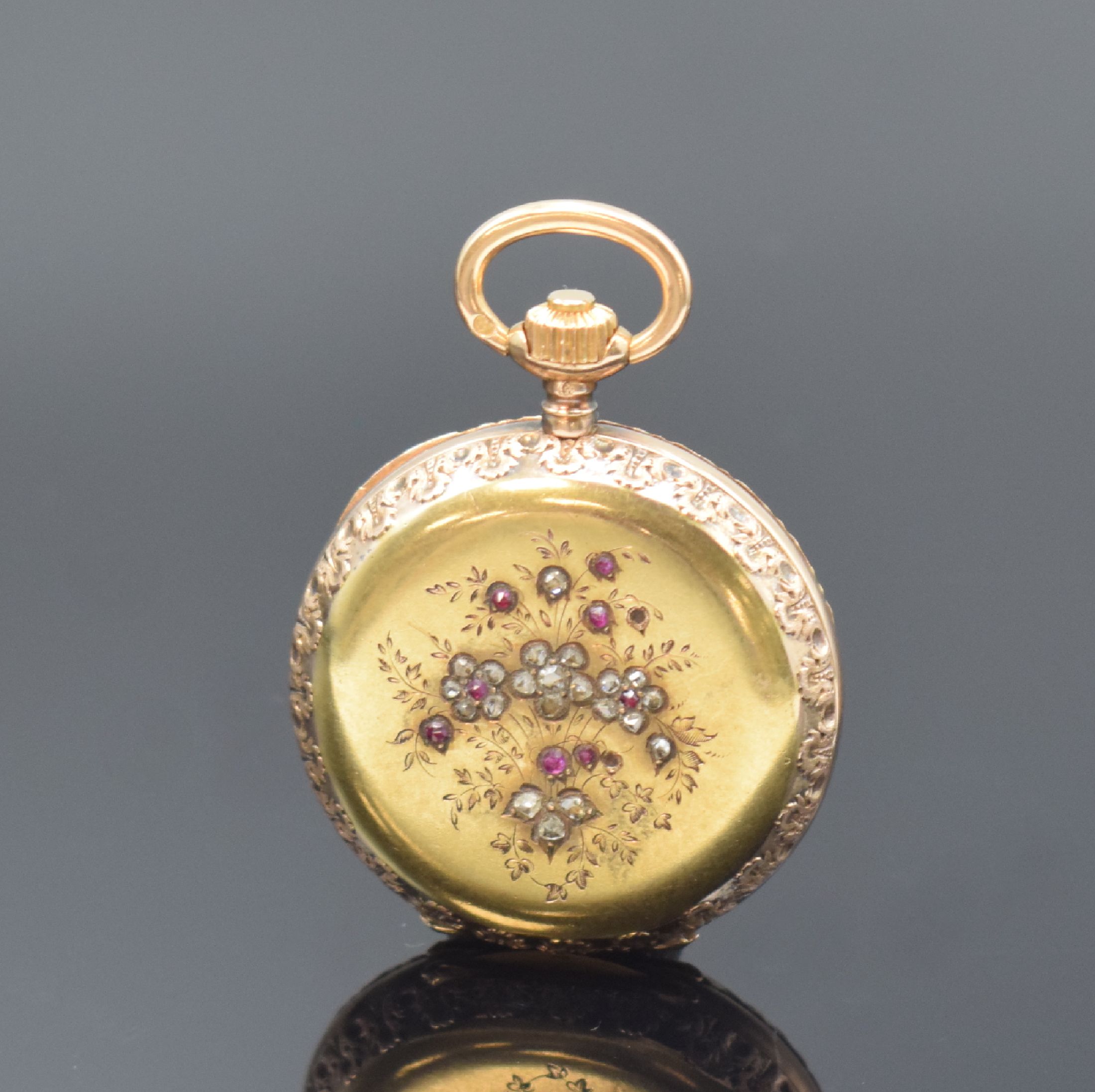 Detail b: LONGINES Damensavonette in GG/RG 750/000, Schweiz um 1890, floral grav. 3-Deckel Goldgeh., Sprungdeckel m. Diamanten u. Rubinen bes. (2 fehl.), ...