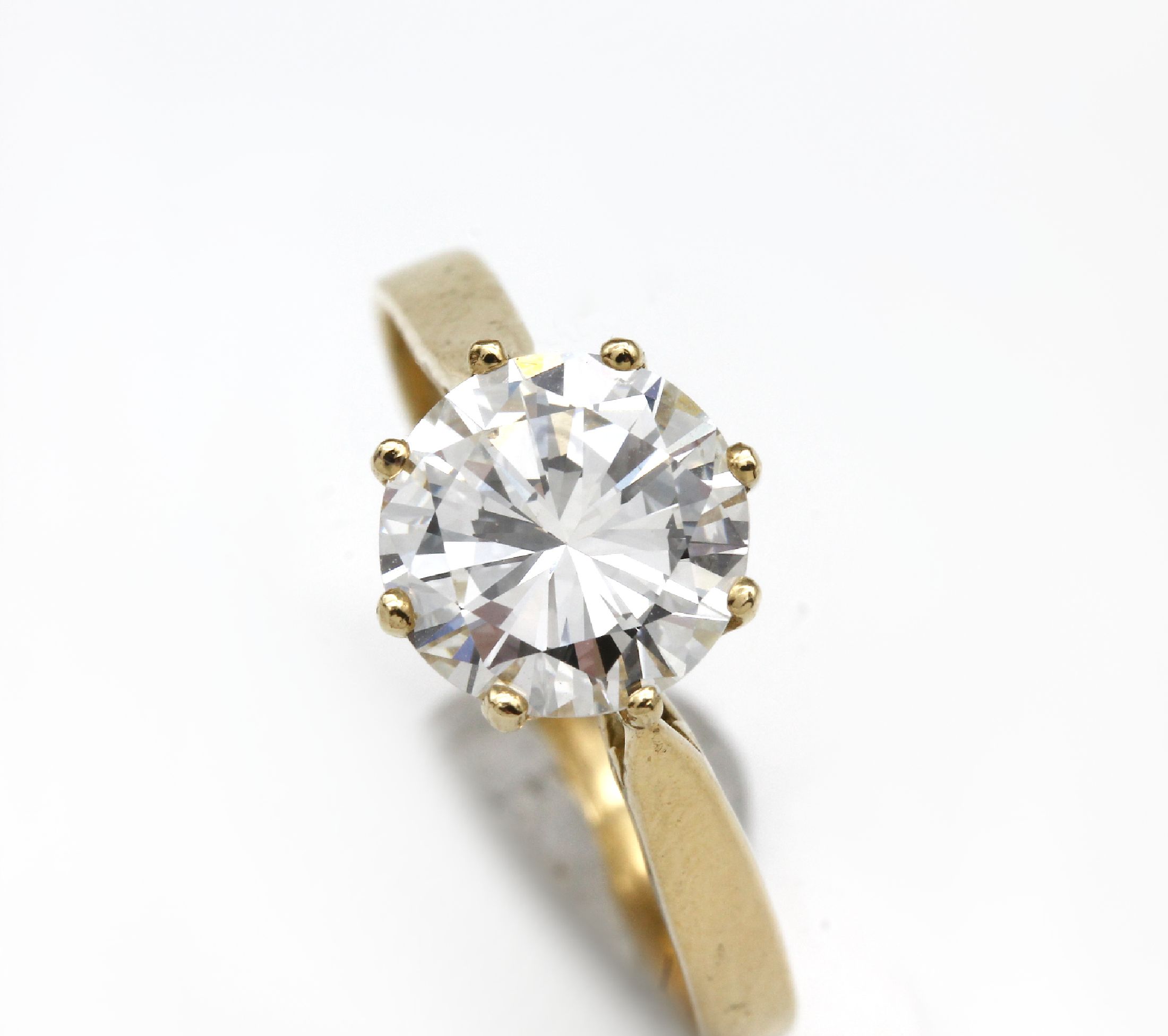 Detail a: 18 kt Gold Brillant Solitär Ring, GG 750/000, Brillant 2.07 ct hochfeines Weiß +(D)/vvs 2, DPL 06/23, ca. 3.3 g, RW 60