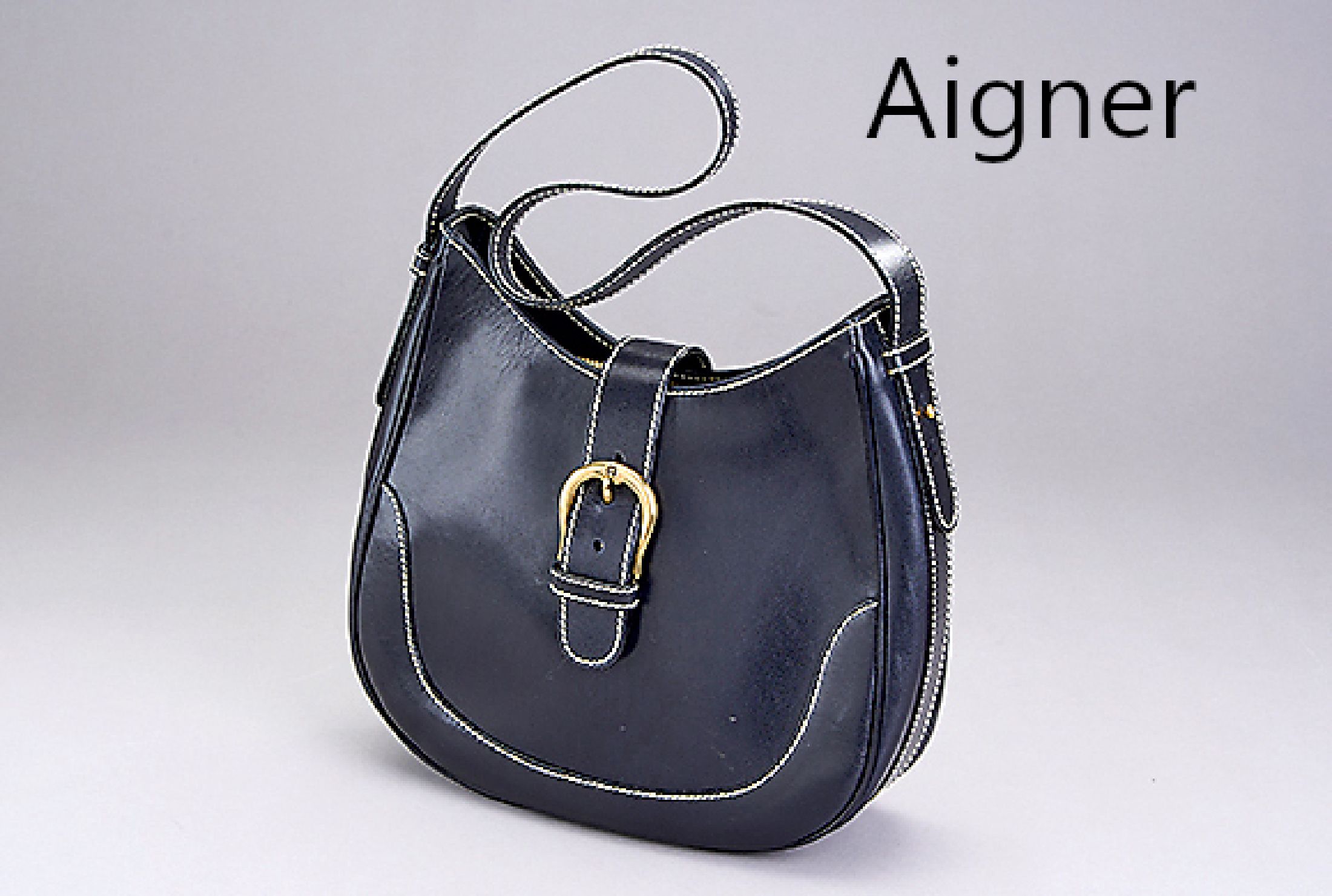AIGNER Vintage Handtasche, blau-schwarzes Leder, weiße Zier-Steppnähte, vergoldete Beschläge, Druckknopfverschluß mit Schnalle, beigefarb. ...