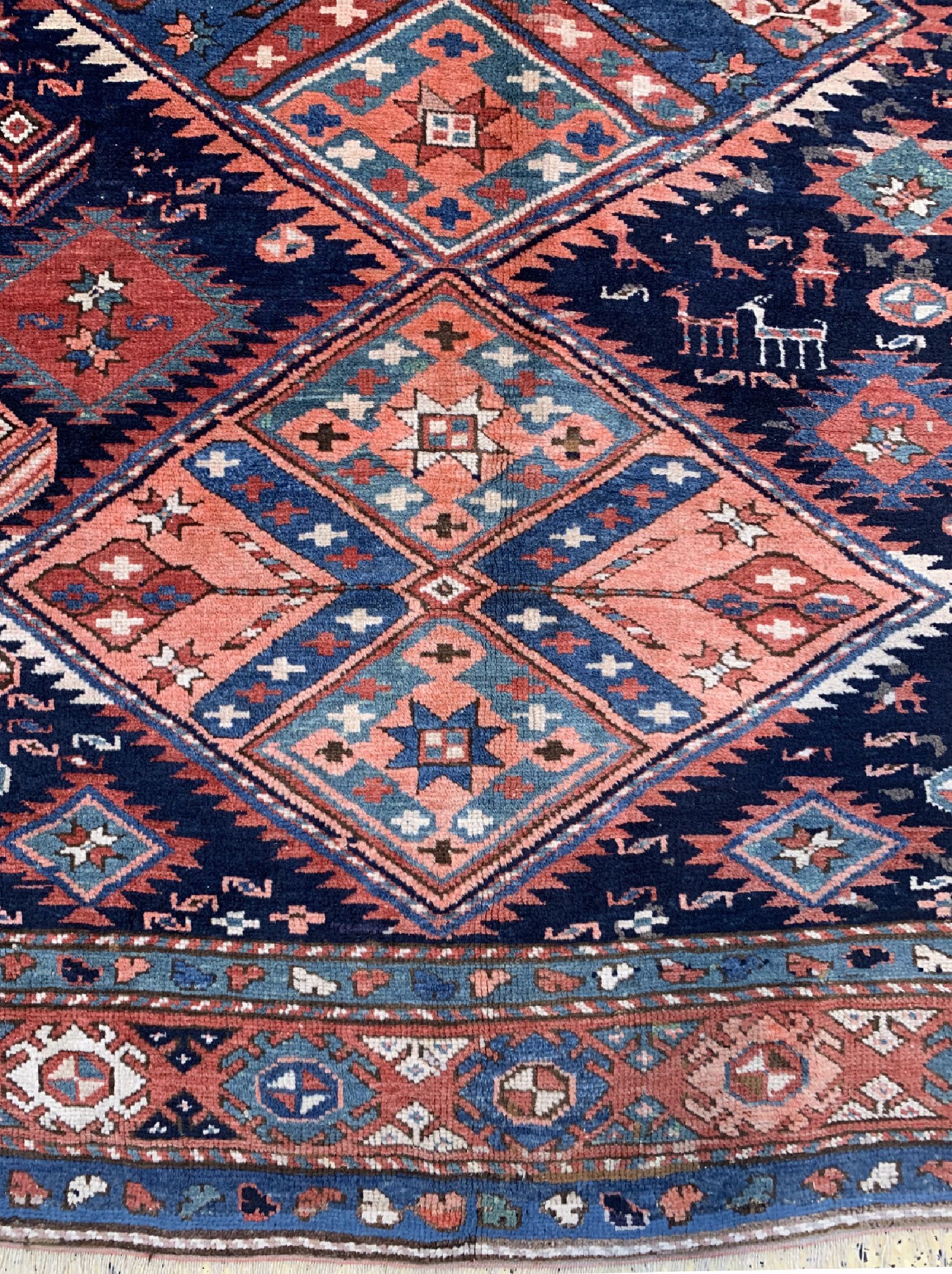 Detail b: Karabagh alt, Kaukasus, um 1920, Wolle auf Wolle, ca. 270 x 156 cm, EHZ: 3