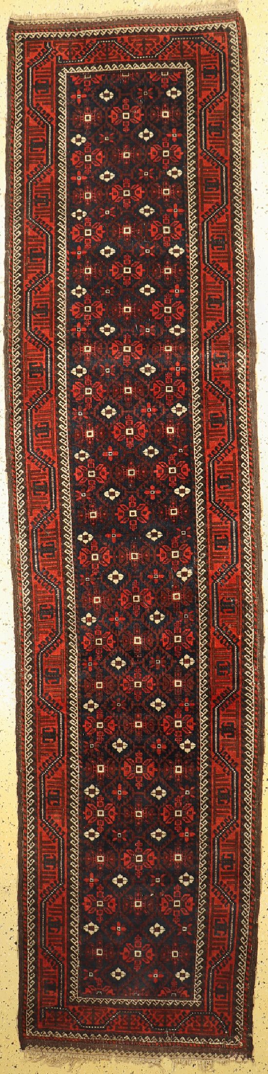 Belutsch antik, Persien, um 1900, Wolle aufWolle, ca. 377 x 90 cm, EHZ: 4