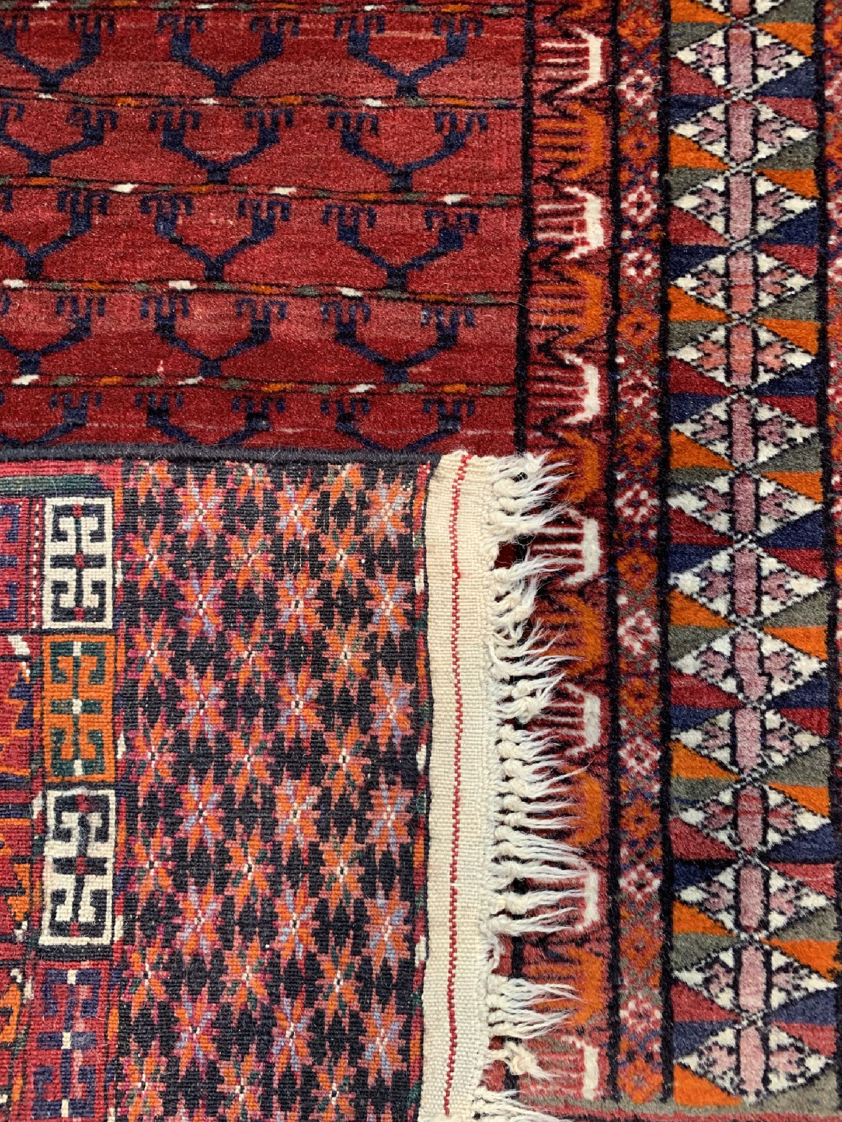 Detail d: Buchara Engsi, Rußland, ca. 50 Jahre, Wolleauf Wolle, ca. 175 x 117 cm, EHZ: 2