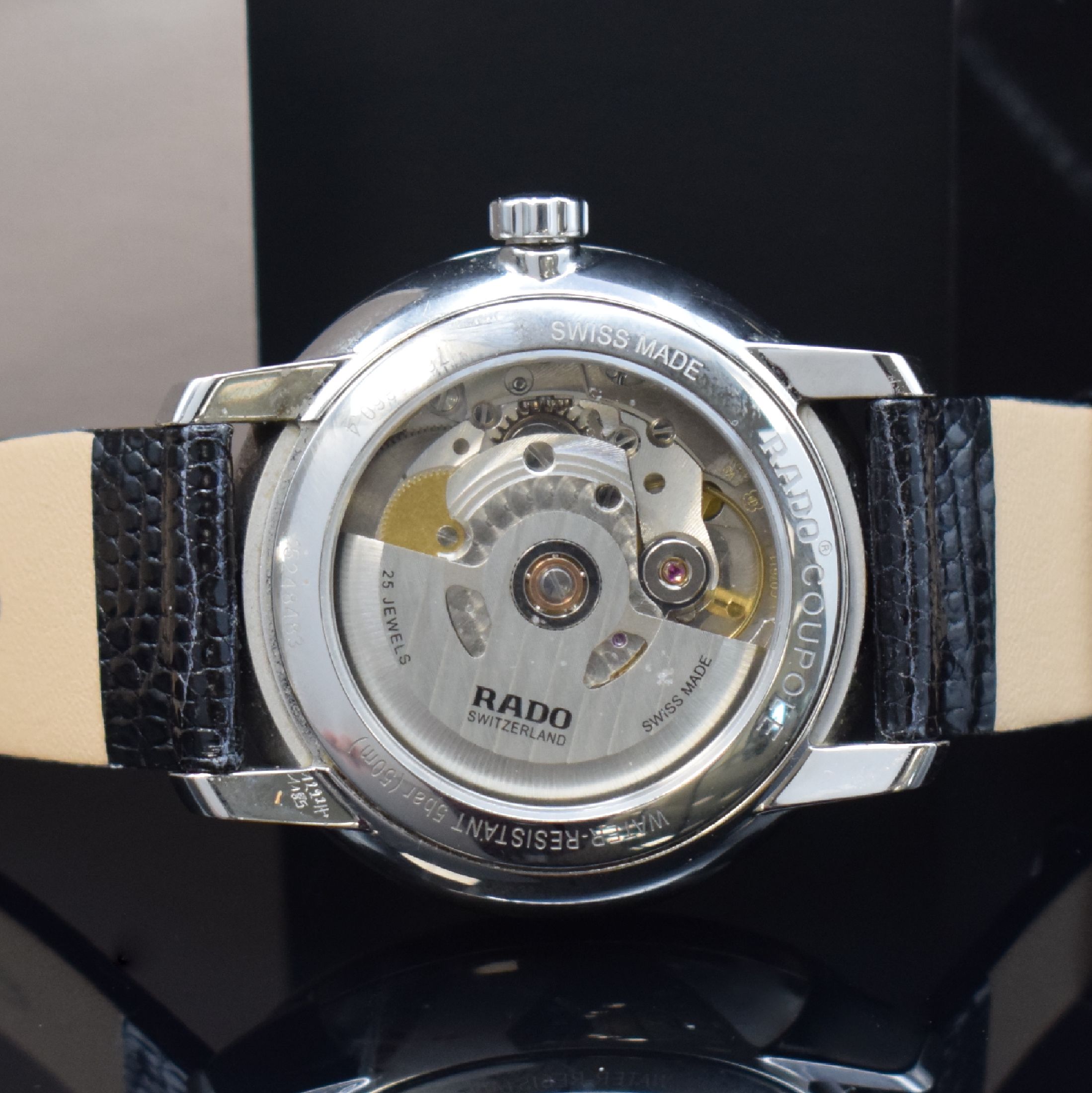 Detail c: RADO Coupole Herrenarmbanduhr in Stahl, Schweiz verk. lt. beil. Pap. 12/2022, Automatik, Ref. 763.3860.4.102, beids. vergl. Geh., Boden aufgedr., ...