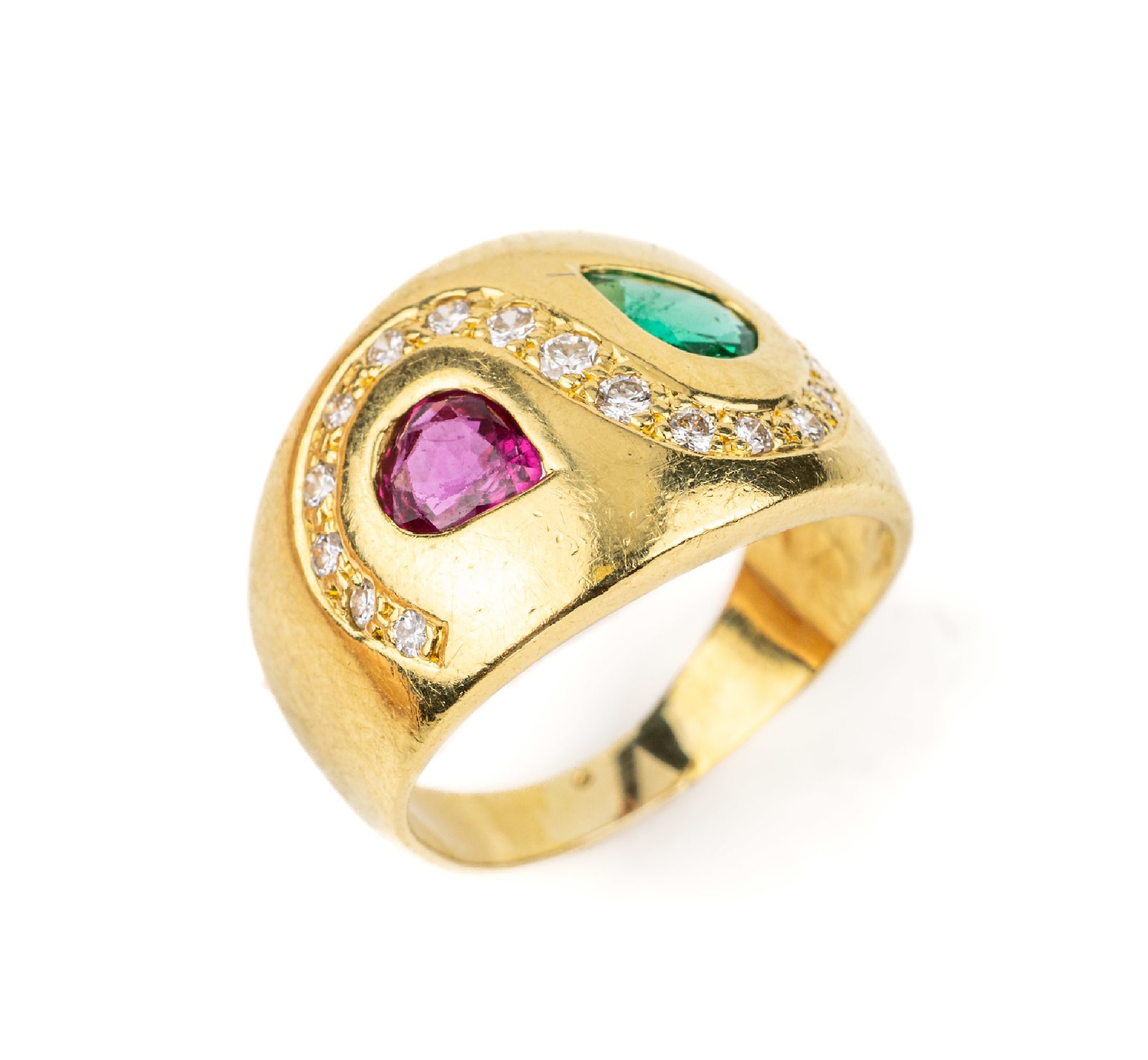 18 kt Gold Rubin-Smaragd-Ring, GG 750/000, gepr., facett. Smaragdtropfen ca. 0.25 ct, facett. Rubintropfen ca. 0.30 ct, umgeben von 14 Brillanten ...