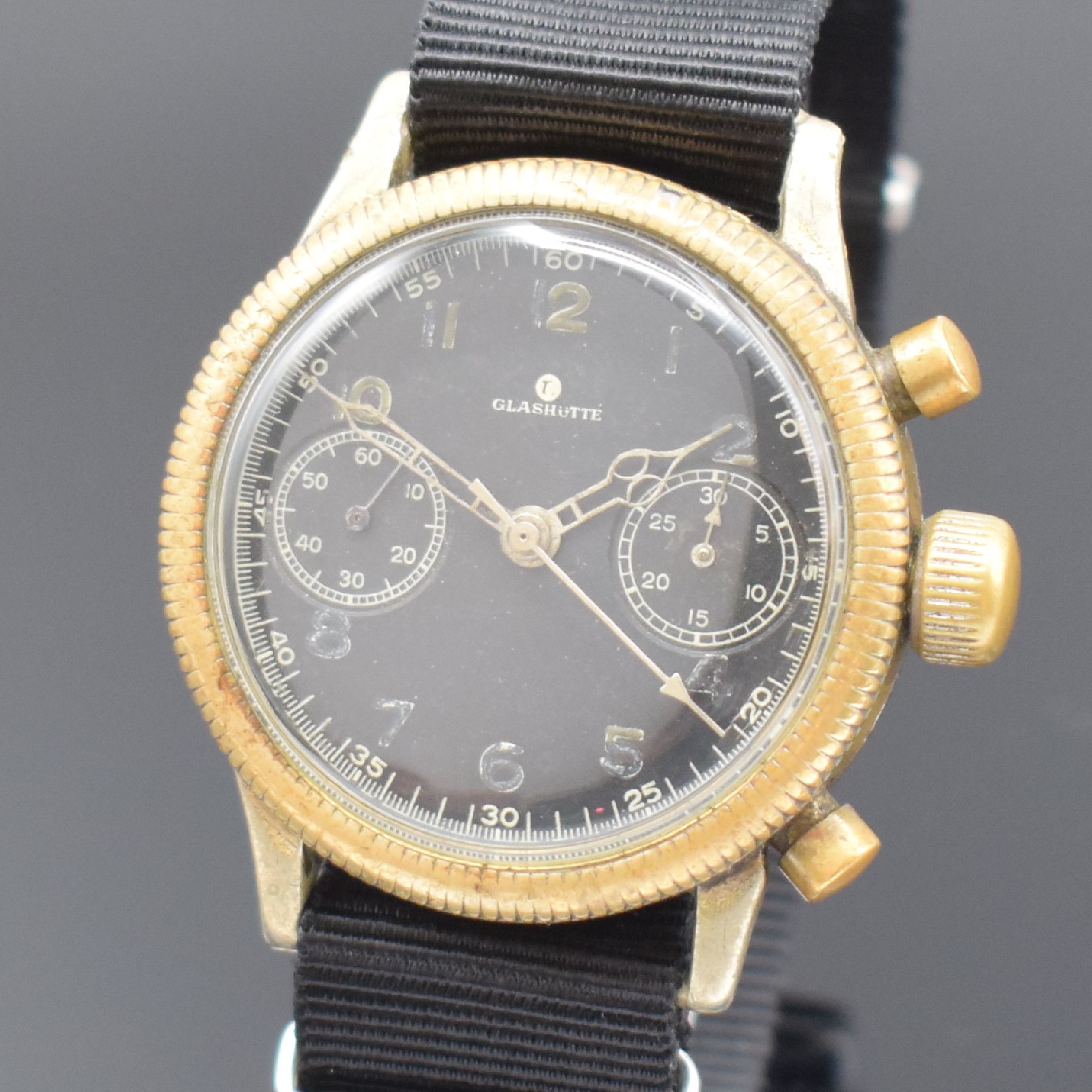 Detail a: TUTIMA GLASHÜTTE Kal. Urofa 59 Flyback-Chronograph, Deutschland um 1940, Handaufzug, Gehäuse m. Drehlünette, Edelstahlboden geschr. (Gewinde zu ...