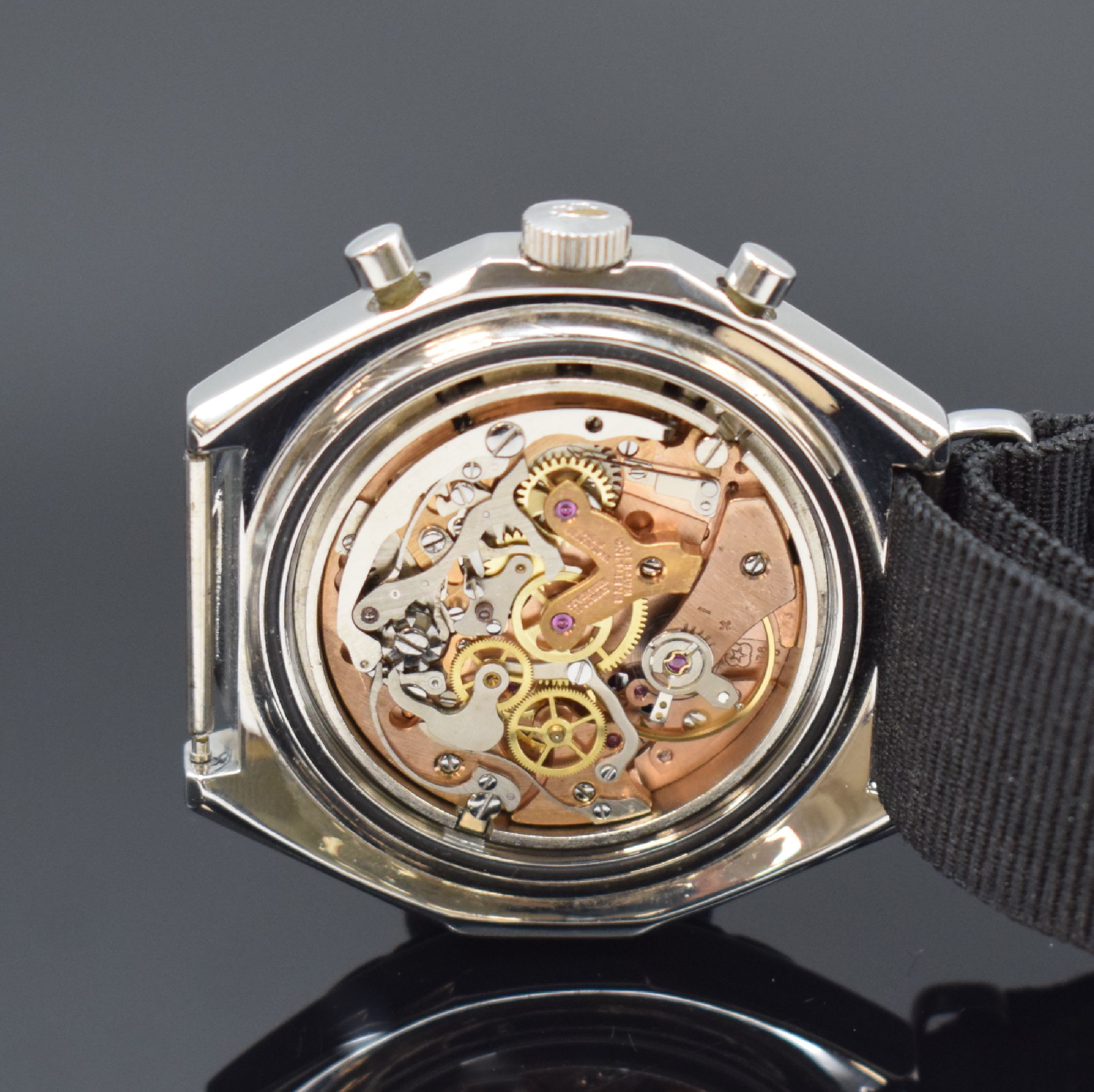 Detail d: BREITLING Navitimer Herrenarmbanduhr mit Chronograph Referenz 816, Schweiz um 1967, Handaufzug, Stahlgehäuse mit geschr. Boden, schwarzes Zifferbl., ...