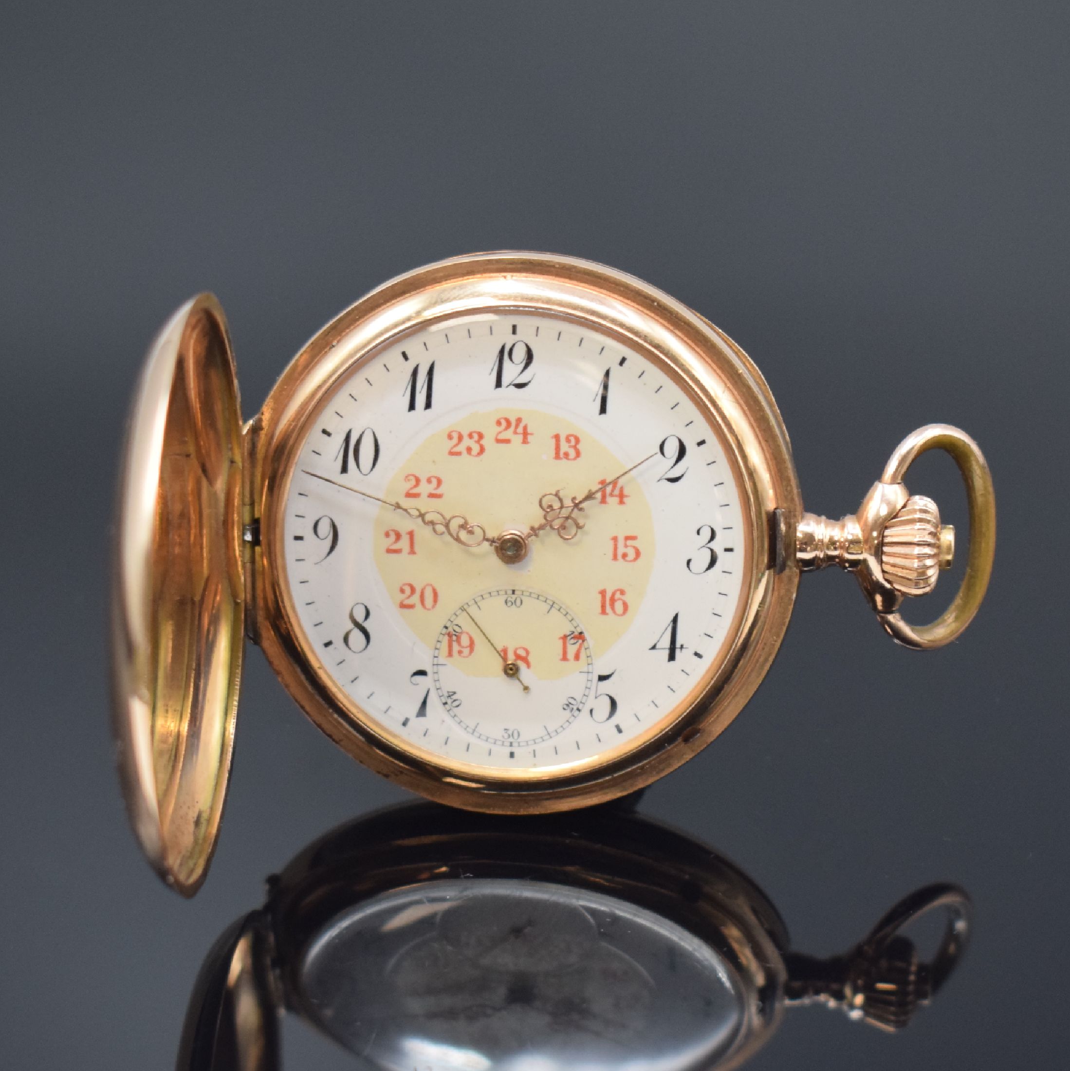 IWC Savonette in GG 585/000, Schweiz um 1910, 2-Deckel Goldgeh., Emailzifferbl. m. arab. Zahlen, gold. Zeiger, verg. Werk Kal. 53, Komp.-Unr., gebl. ...