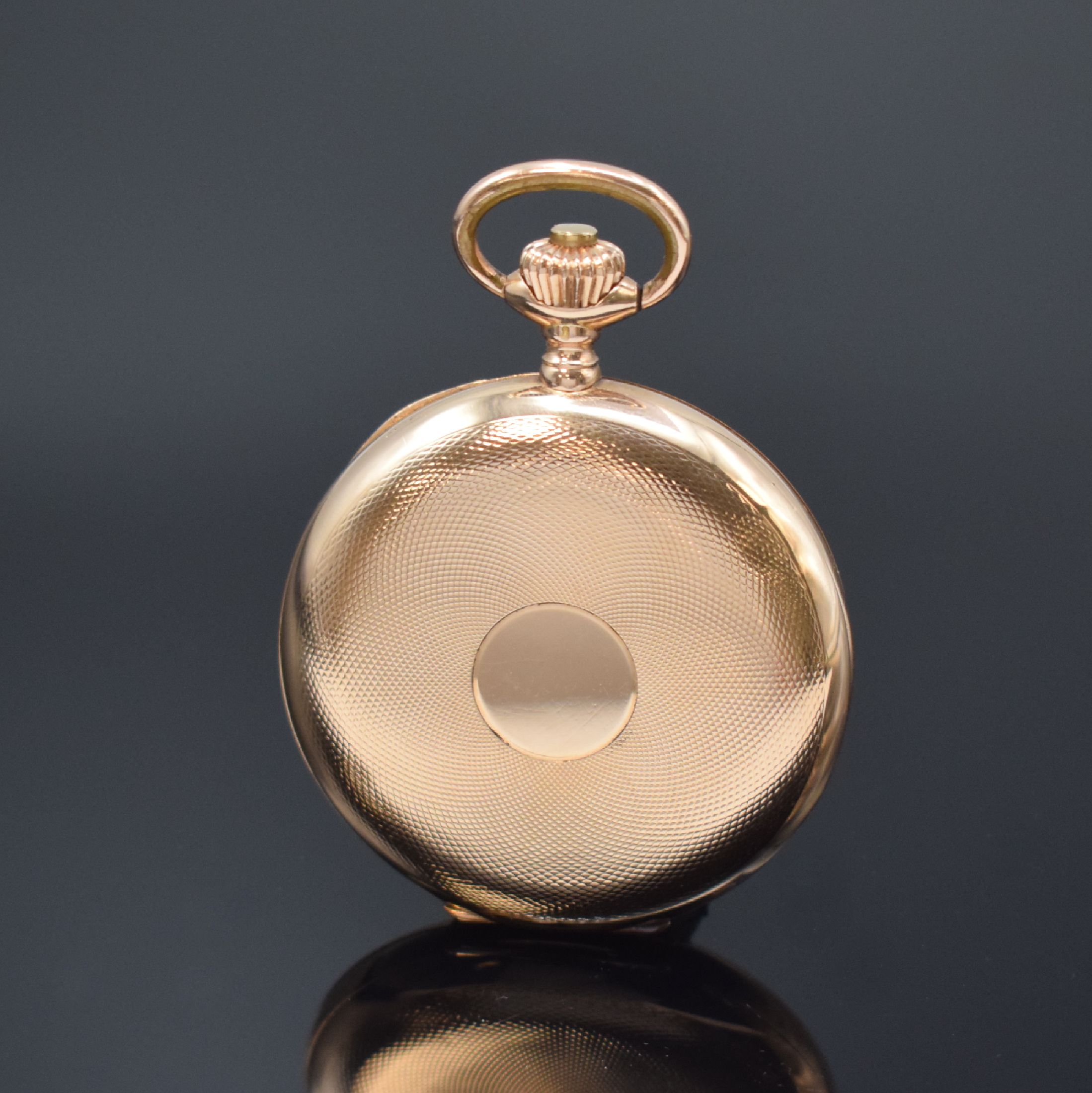 Detail b: IWC Savonette in GG 585/000, Schweiz um 1910, 2-Deckel Goldgeh., Emailzifferbl. m. arab. Zahlen, gold. Zeiger, verg. Werk Kal. 53, Komp.-Unr., gebl. ...