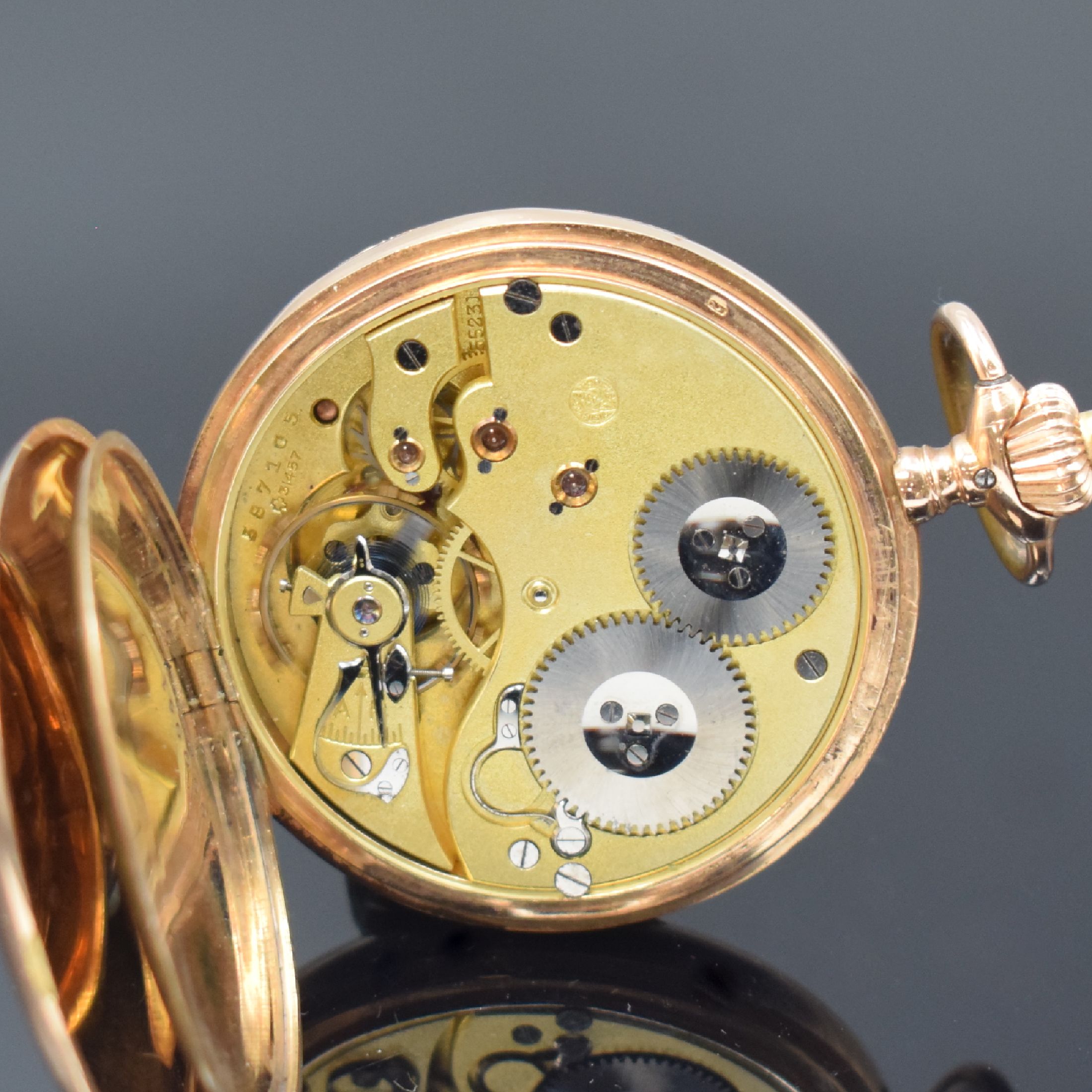 Detail g: IWC Savonette in GG 585/000, Schweiz um 1910, 2-Deckel Goldgeh., Emailzifferbl. m. arab. Zahlen, gold. Zeiger, verg. Werk Kal. 53, Komp.-Unr., gebl. ...