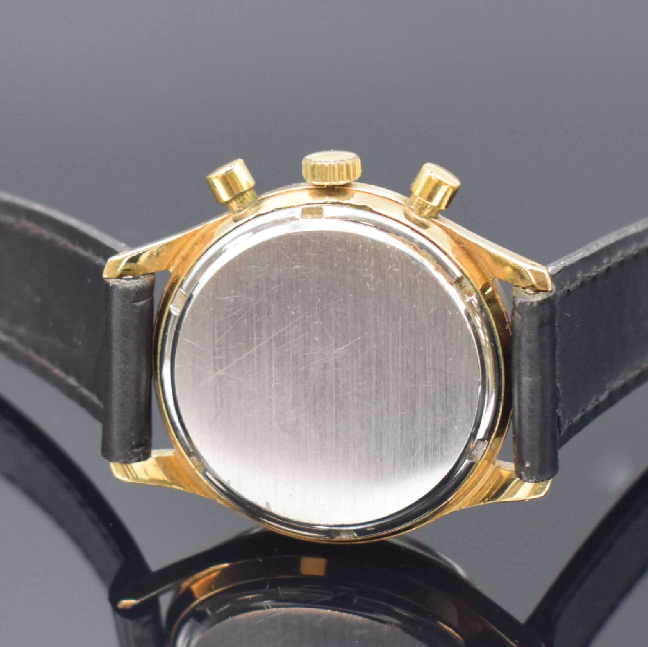 Detail c: HEUER Armbandchronograph Kaliber Valjoux 92, Schweiz um 1965, Handaufzug, verg. Gehäuse, Stahlboden geschr., silb. Zifferbl. m. aufges. Std.-Ind., ...