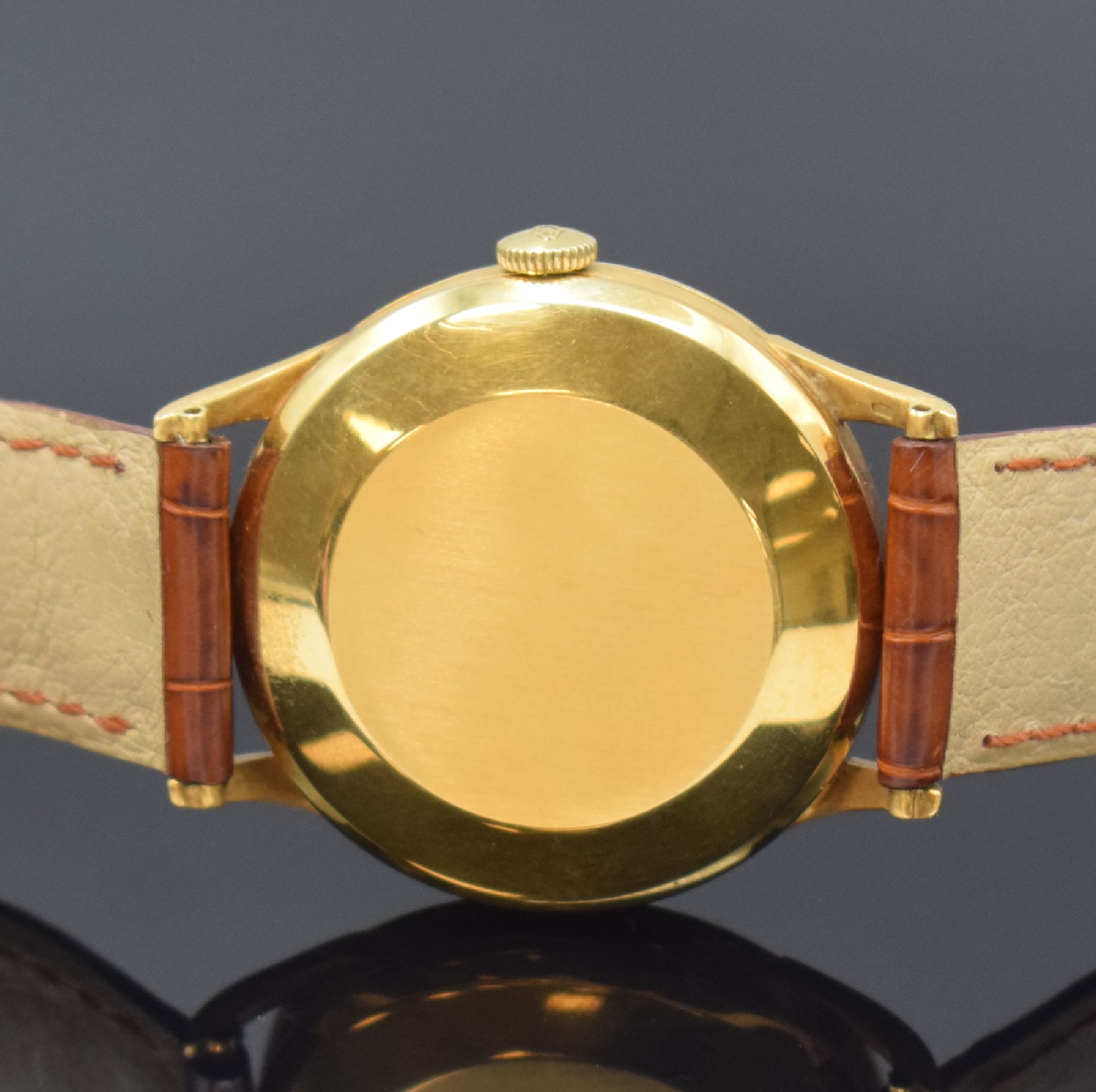 Detail d: IWC Herrenarmbanduhr in GG 750/000 Kaliber 853, Schweiz um 1962, Automatik, 3-teil. Gehäuse, Boden u. Glasrand aufgedr., silb. Zifferbl. rest., ...