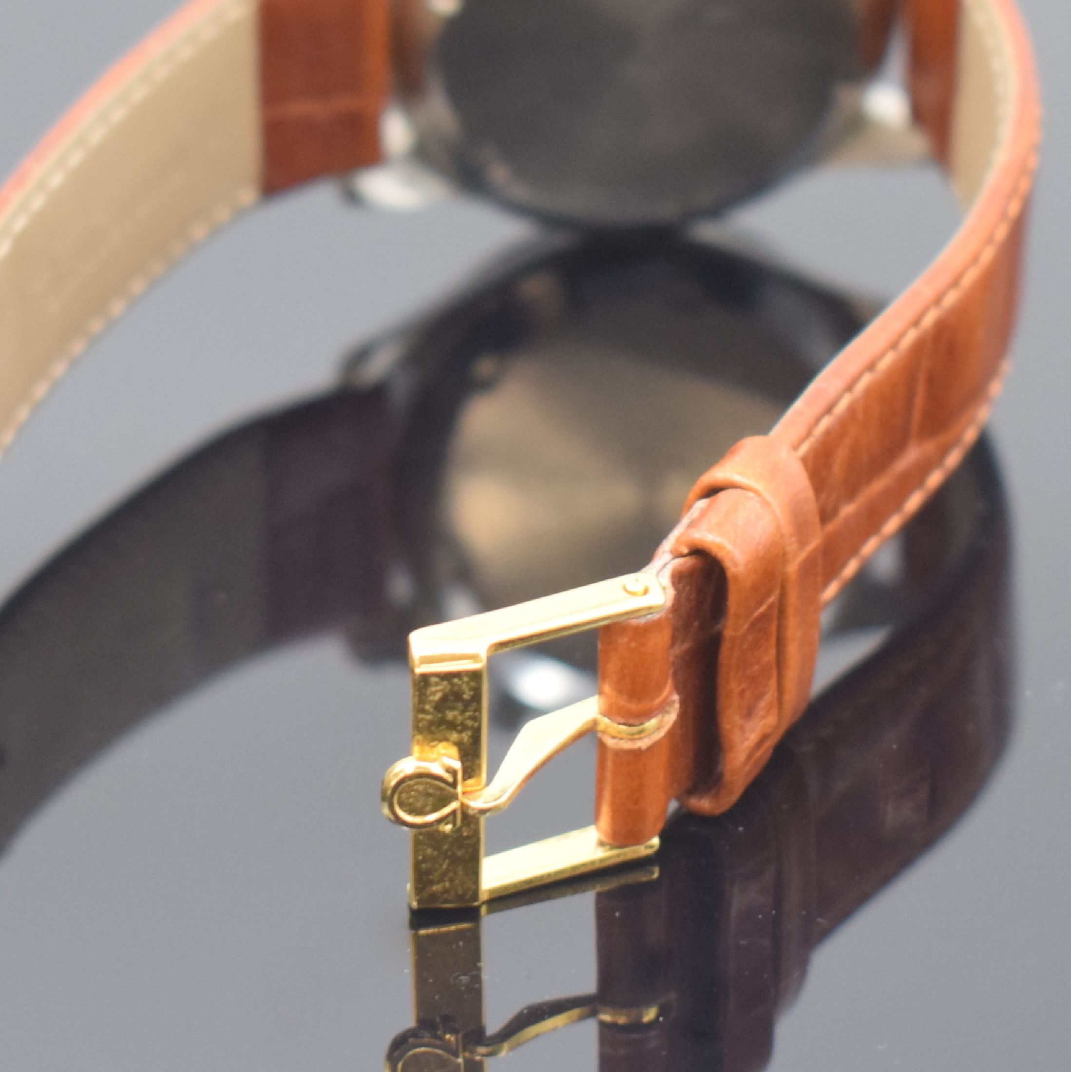 Detail b: OMEGA seltene Herrenarmbanduhr mit Chronograph Referenz 2451 174 / Kaliber CHRO C12 T2PC,Schweiz um 1947, Handaufzug, 2-teil. Gehäuse in Stahl, ...