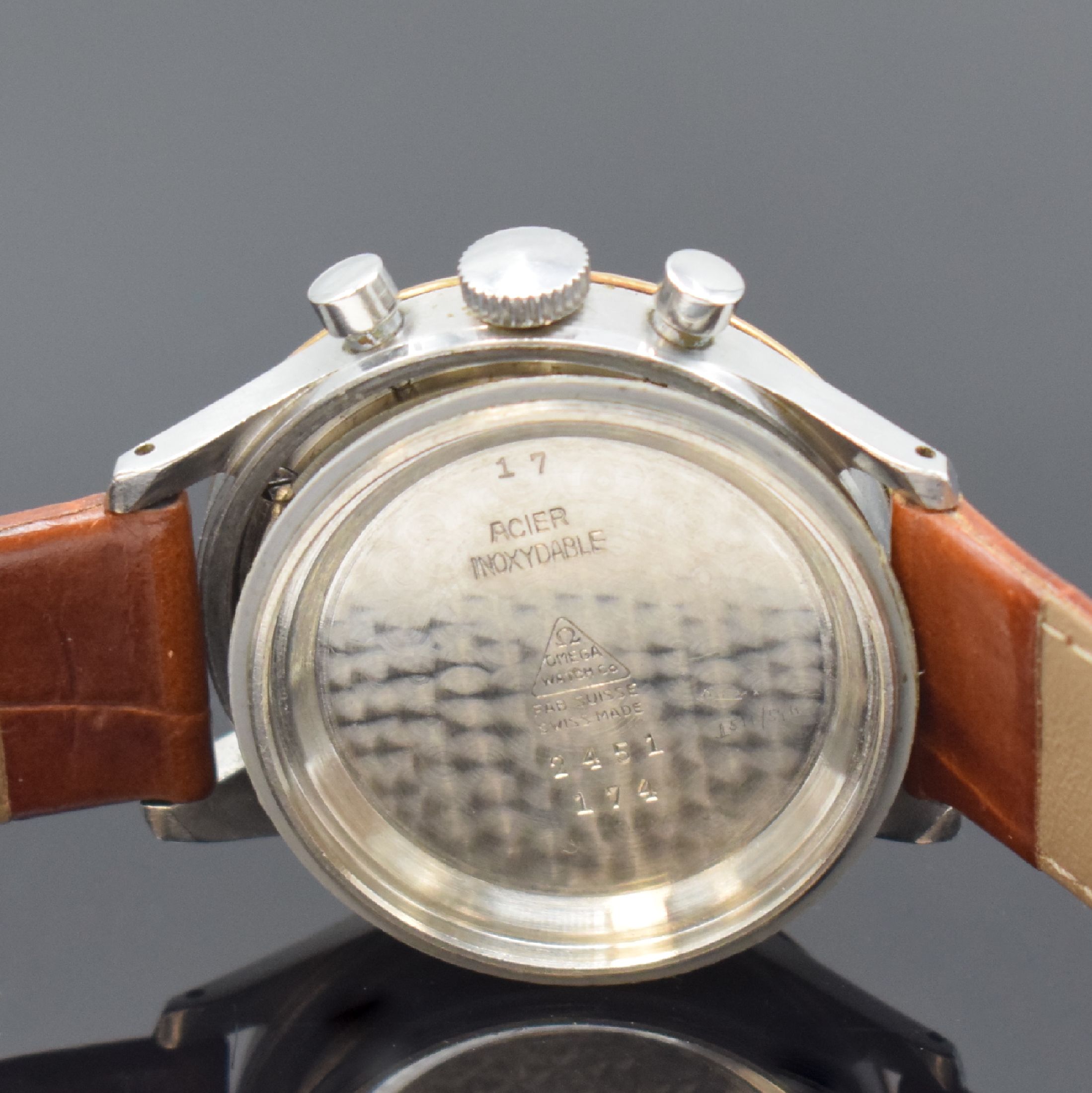 Detail f: OMEGA seltene Herrenarmbanduhr mit Chronograph Referenz 2451 174 / Kaliber CHRO C12 T2PC,Schweiz um 1947, Handaufzug, 2-teil. Gehäuse in Stahl, ...