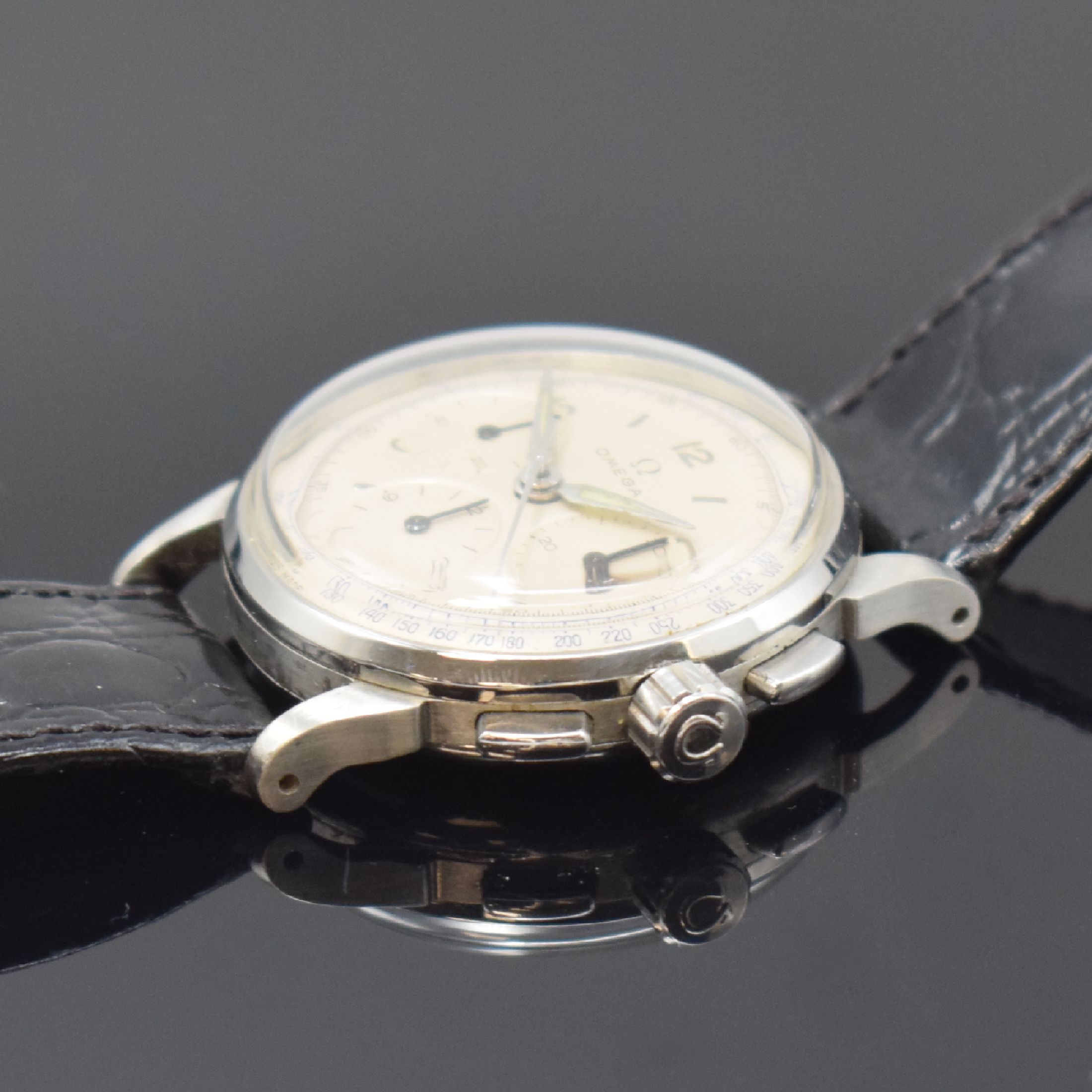 Detail c: OMEGA seltene Armbanduhr mit Chronograph Referenz 2277-1 / Kaliber CHRO C12 T1PC, Schweiz um 1944, Handaufzug, 3-teil. Gehäuse in Stahl, Boden u. ...