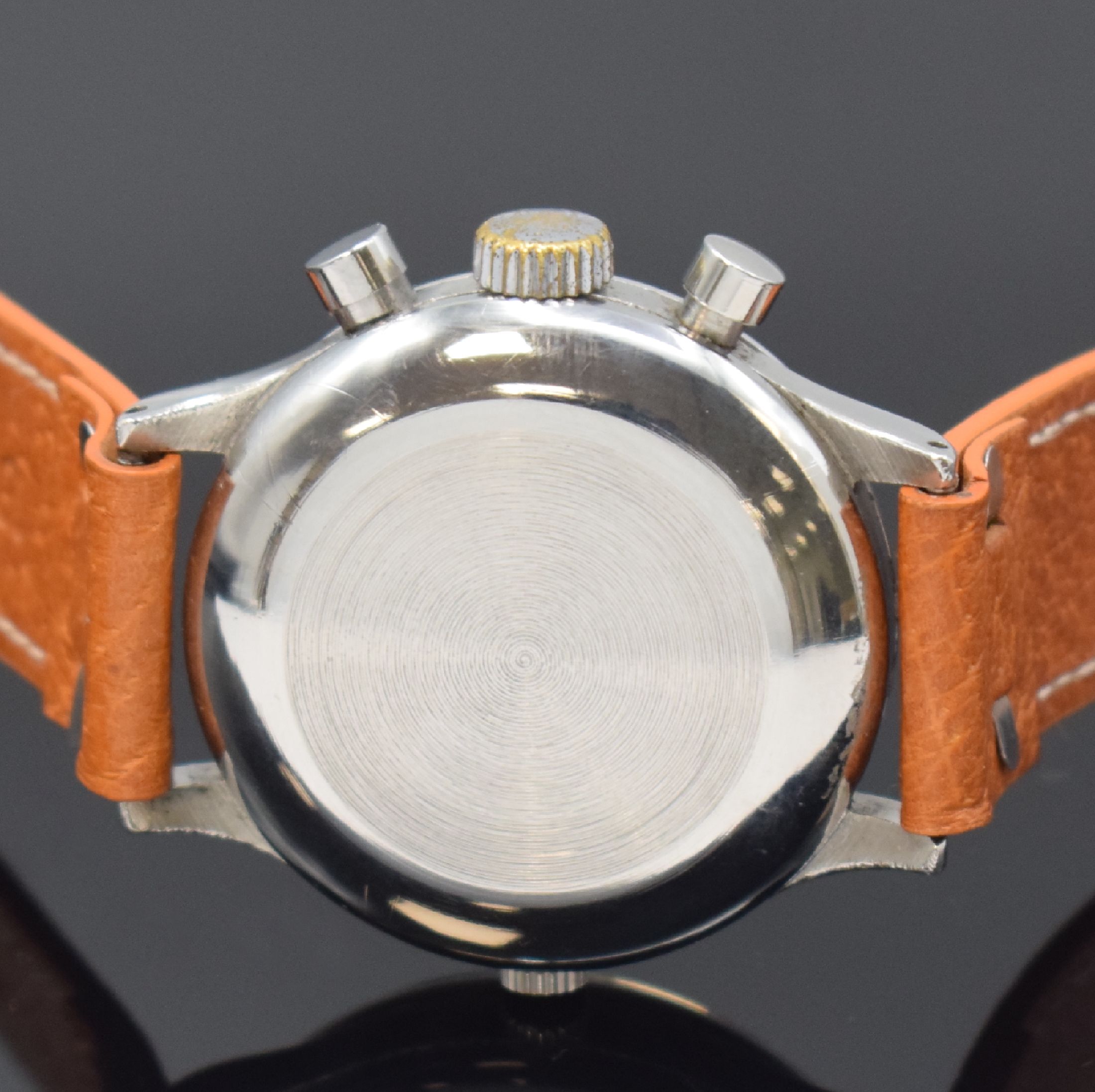 Detail d: GIRARD PERREGAUX Herrenarmbanduhr mit Chronograph in Stahl, Schweiz um 1945, Handaufzug, 3-teil. Gehäuse, Boden (neutr. ers.) u. Lünette aufgedr., ...