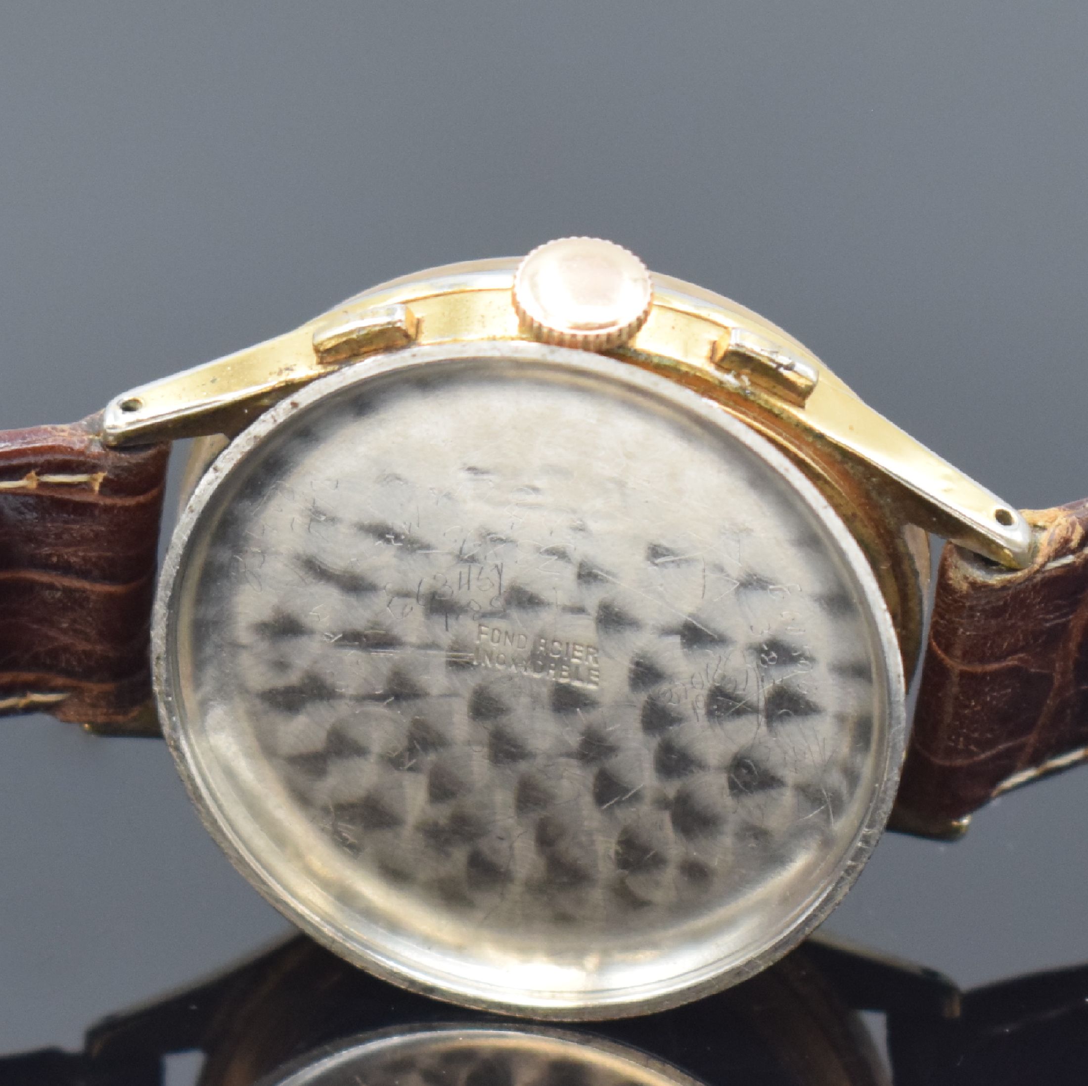 Detail f: GÜBELIN Herrenarmbanduhr mit Chronograph Kaliber Valjoux 72C Referenz 3125, Schweiz um 1945, Handaufzug, 2-teil. verg. Gehäuse, Stahlboden ...