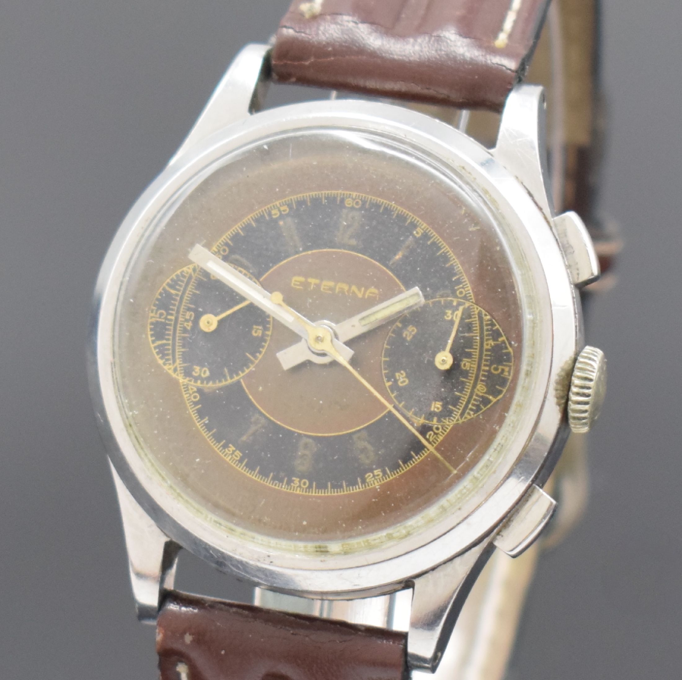 Detail a: ETERNA Herrenarmbanduhr mit Chronograph Kaliber 703 E / Valjoux 22, Schweiz um 1950, Handaufzug, 3-teil. Stahlgehäuse, Boden u. Glasrand aufgedr., ...