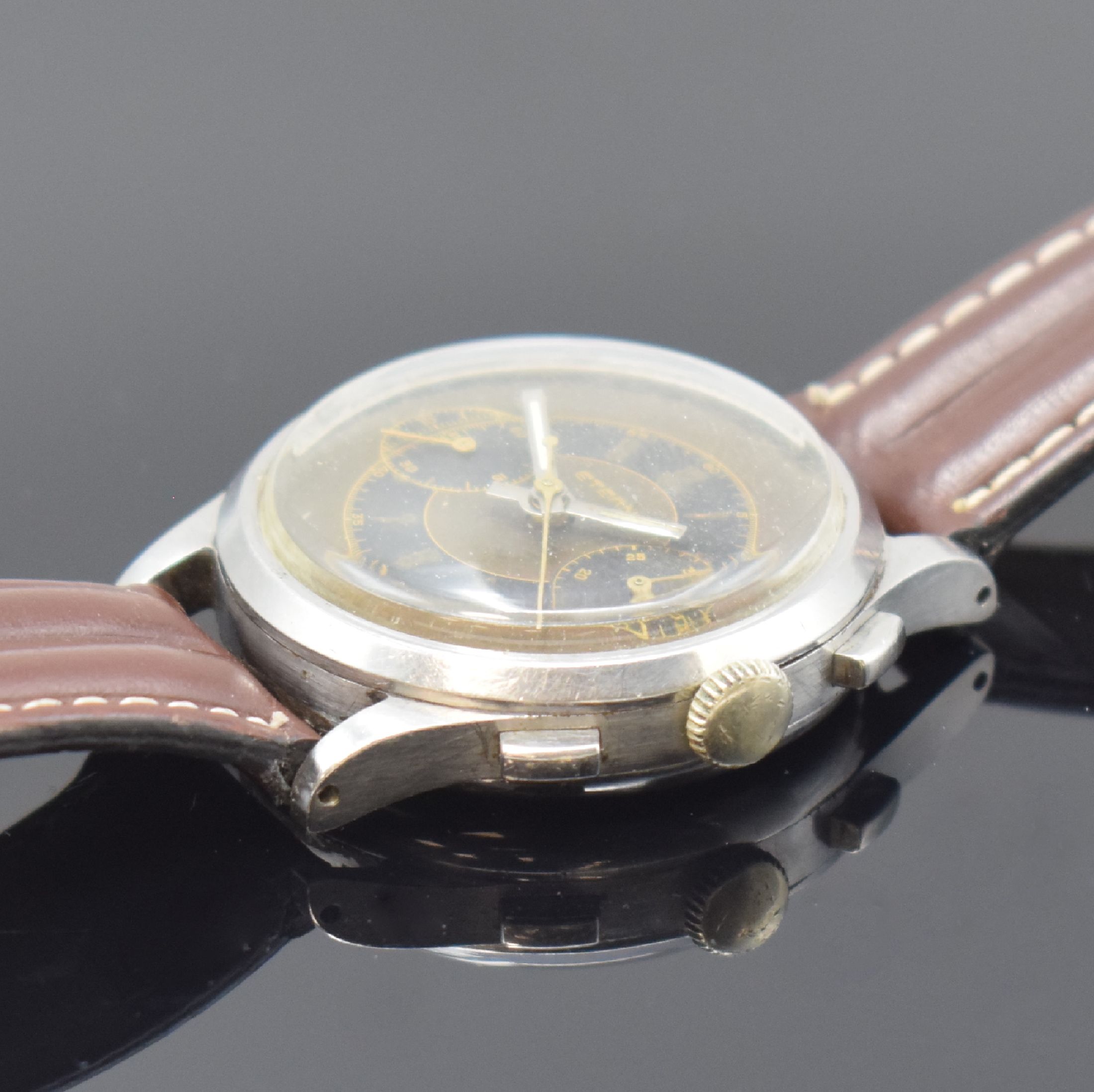 Detail b: ETERNA Herrenarmbanduhr mit Chronograph Kaliber 703 E / Valjoux 22, Schweiz um 1950, Handaufzug, 3-teil. Stahlgehäuse, Boden u. Glasrand aufgedr., ...