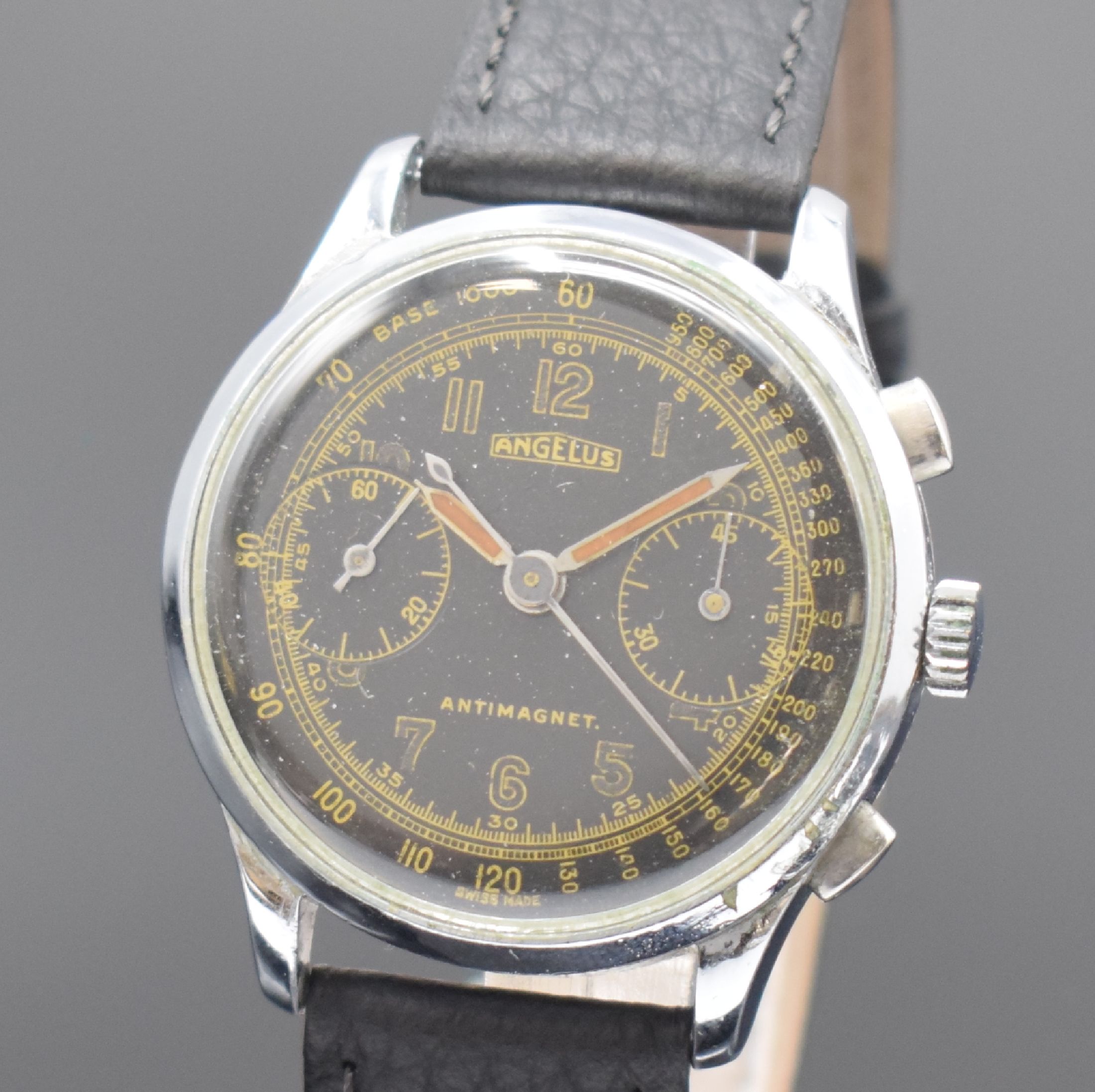 Detail a: ANGELUS Herrenarmbanduhr mit Chronograph Kaliber 215, Schweiz um 1945, Handaufzug, 3 -teil. verchr. Gehäuse, Stahlboden aufgedr., orig. Zifferbl., ...
