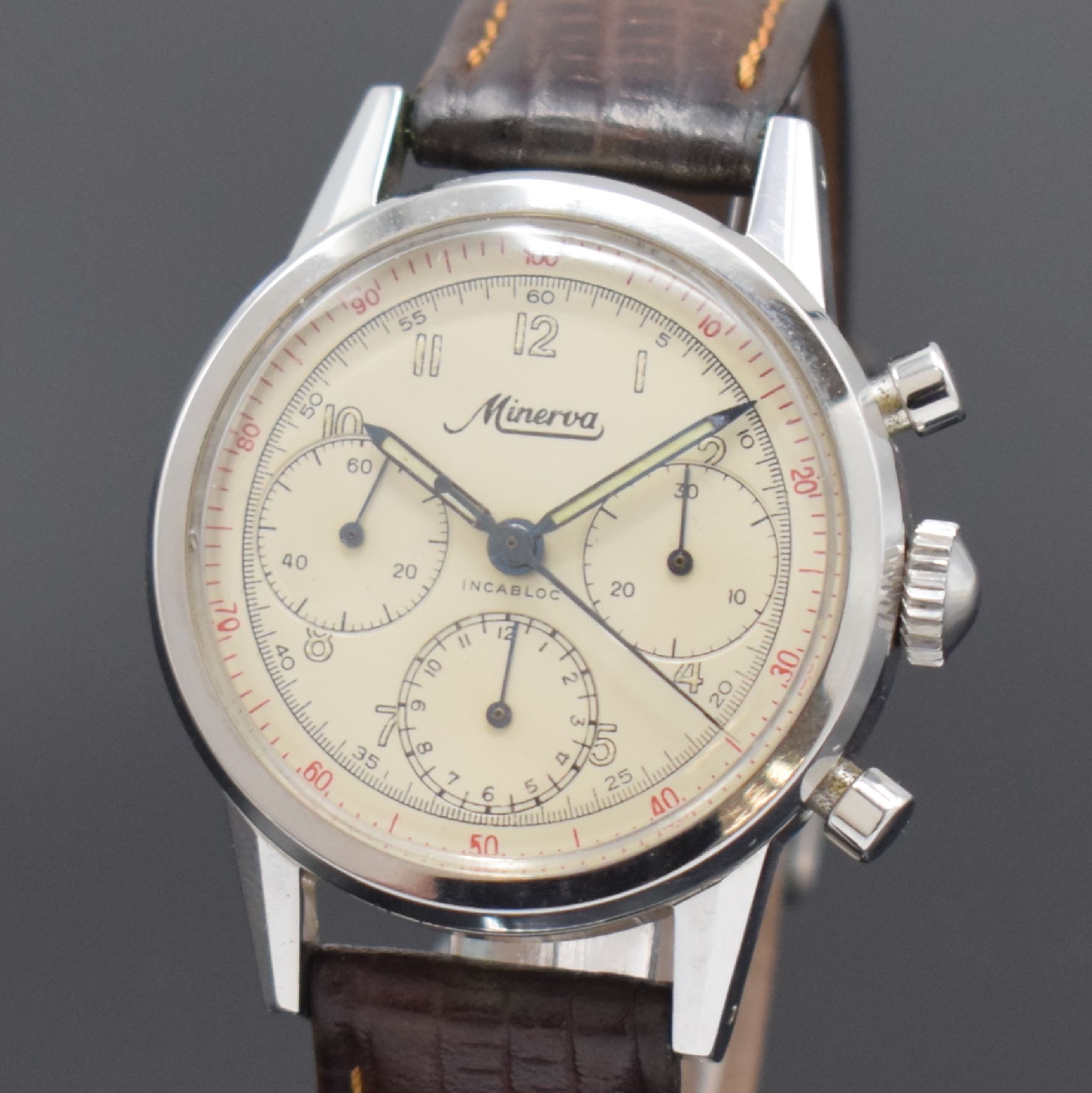 Detail a: MINERVA Herrenarmbanduhr mit Chronograph Referenz VD 712 Kaliber Valjoux 72, Schweiz um 1965, Handaufzug, 2-teil. Gehäuse in Stahl, sign. Boden ...