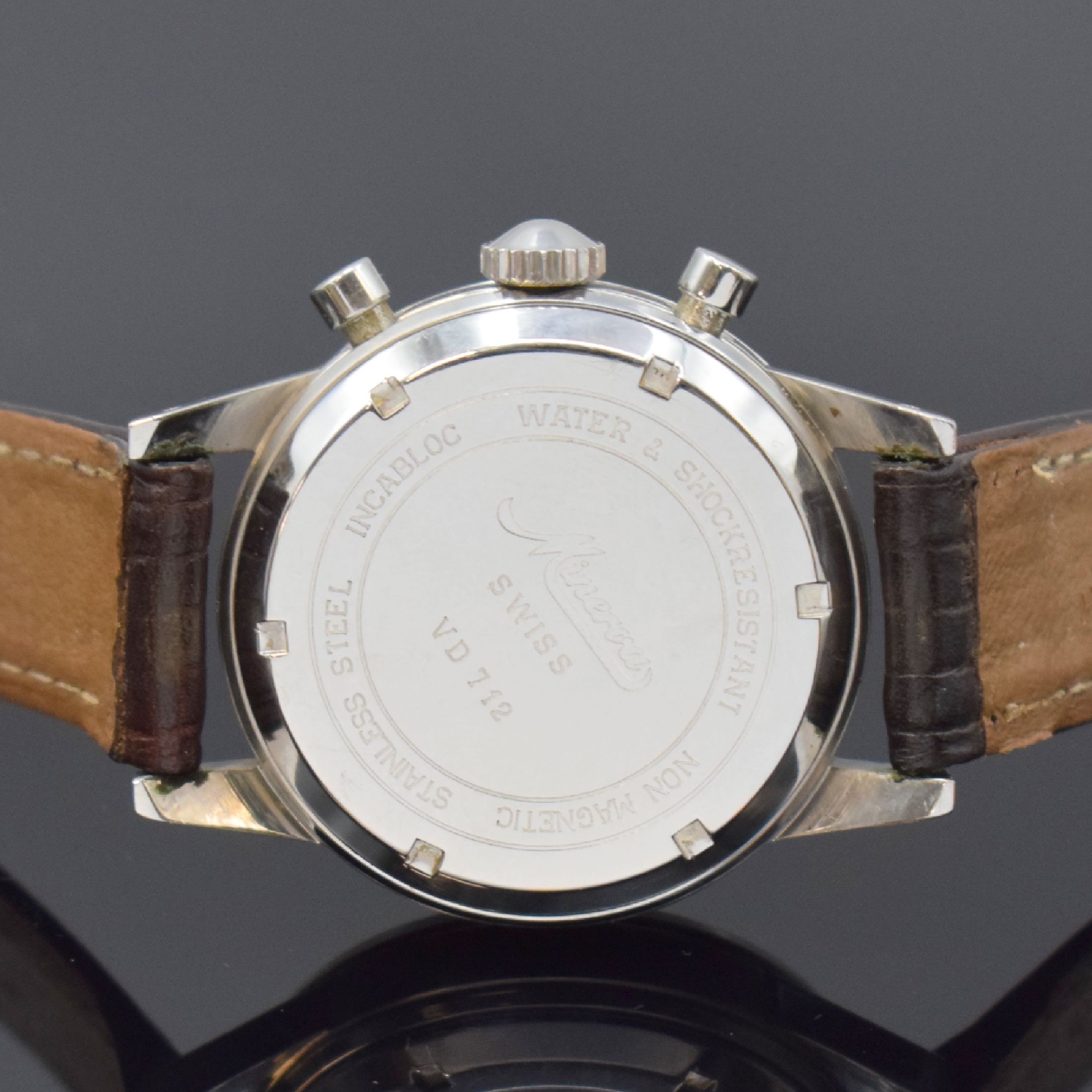 Detail c: MINERVA Herrenarmbanduhr mit Chronograph Referenz VD 712 Kaliber Valjoux 72, Schweiz um 1965, Handaufzug, 2-teil. Gehäuse in Stahl, sign. Boden ...