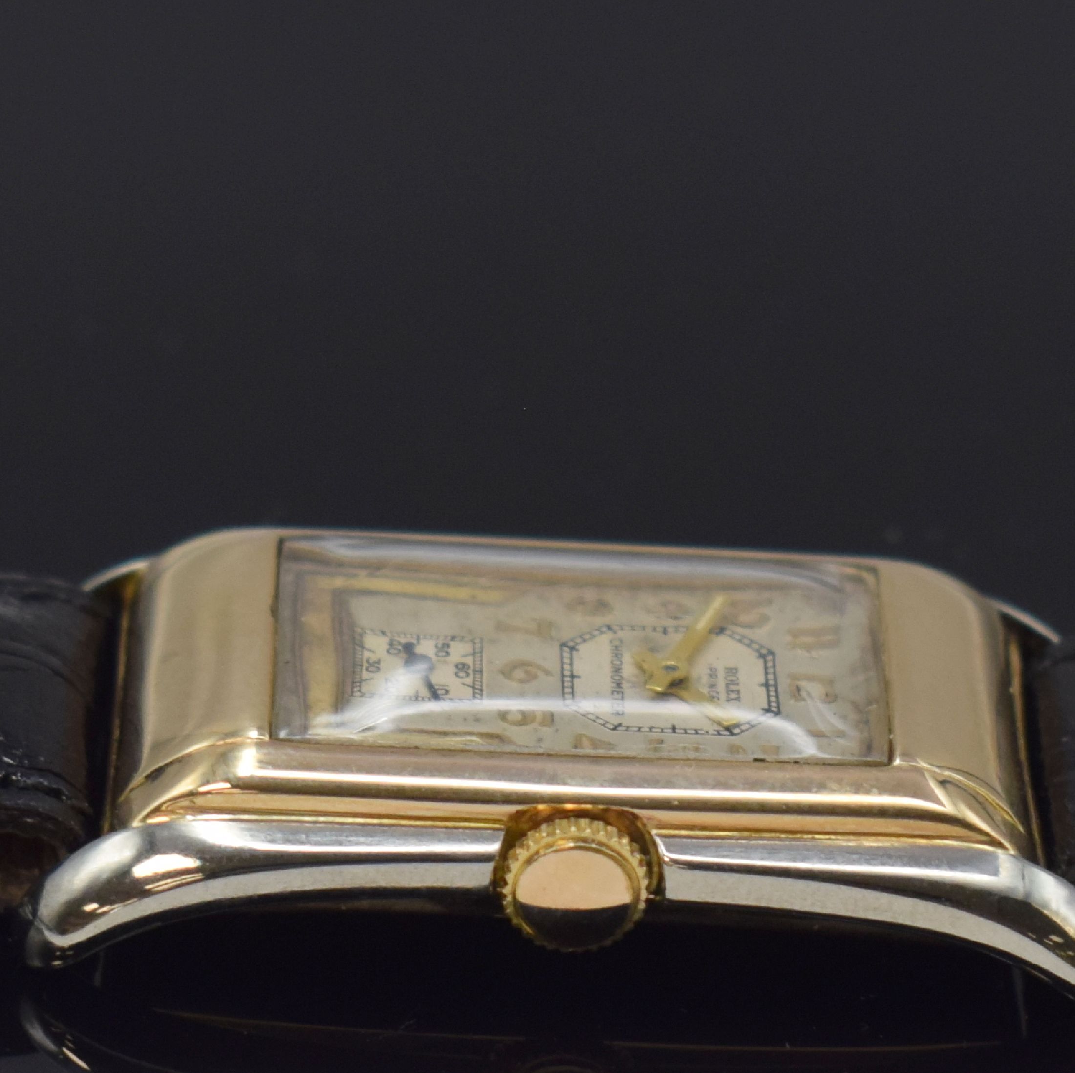 Detail d: ROLEX Prince Brancard Chronometer Armbanduhr in RG/WG 375/000 Referenz 971, Schweiz um 1939, Handaufzug, Rectangulärgeh., Boden m. Gravur aufgedr., ...