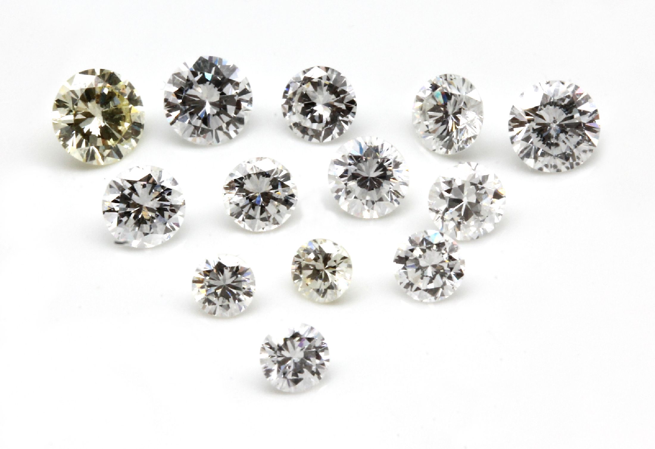 Detail a: Lot 13 lose Brillanten, 2.34 ct Weiß-Getönt-Gelb/si-p