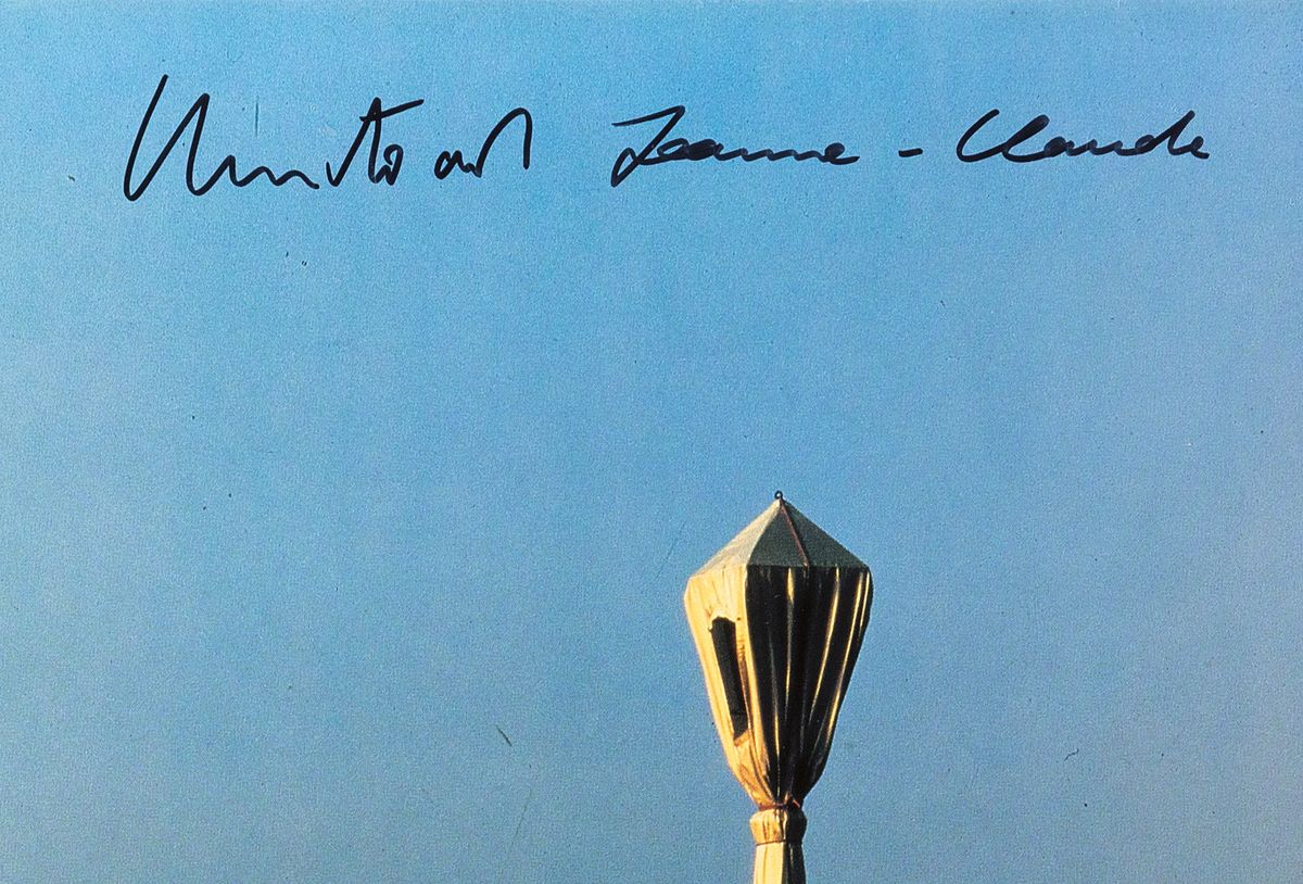 Detail a: Christo, 1935-2020, "The Pont Neuf Wrapped, Paris", Offset auf Karton, handsigniert, ca. 84 x 64 cm