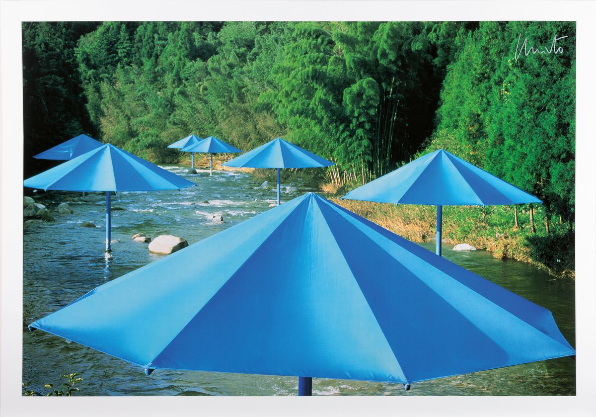 Detail o: Christo, 1935-2020, Öffset/Karton, "The Umbrellas Japan-USA 1984- 91-Ibaraki, Japan Site", handsigniert, nur wenige handsignierte ...