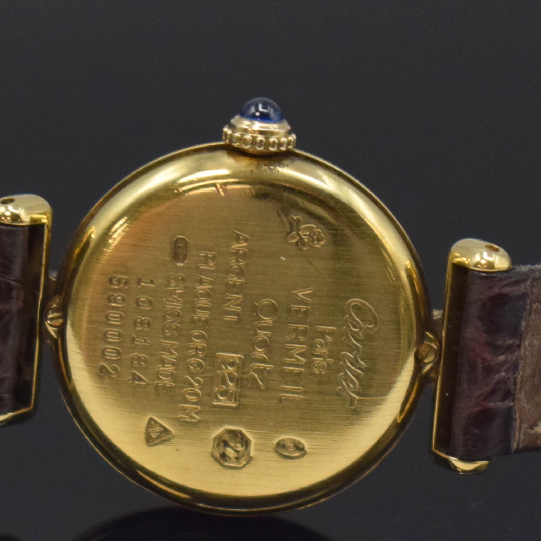 Detail d: CARTIER Damenarmbanduhr Vermeil Referenz 590002, Schweiz um 1990, quarz, 2-tlg. verg. Silbergeh., orig. Lederband m. verg. Schließe, Boden 2-fach ...