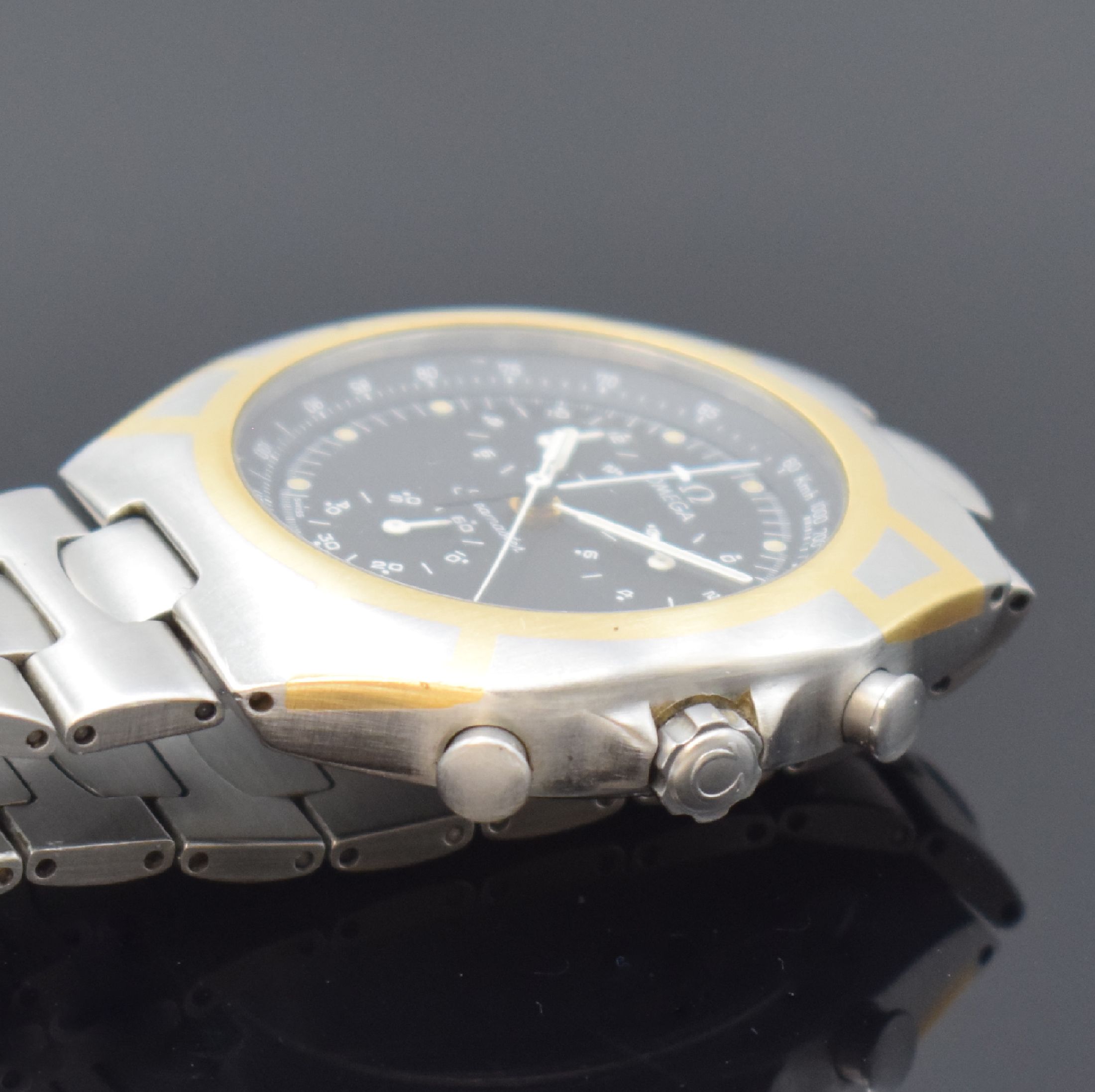 Detail c: OMEGA Seamaster Polaris Armbandchronograph Referenz 386.1031, Schweiz um 1990, quarz, goldintarsiertes Edelstahlgeh. inkl. Edelstahlgliederband m. ...