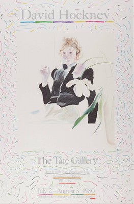 Image 26662511 - David Hockney, born 1937, #"Celia in a Black Dress#", Tate, Gallery, London 1980, hand signed. with graphite pencil, offset lithograph on cardboard, framed under Plexiglas, sheet approx. 76x51 cm, frame 89x64cm