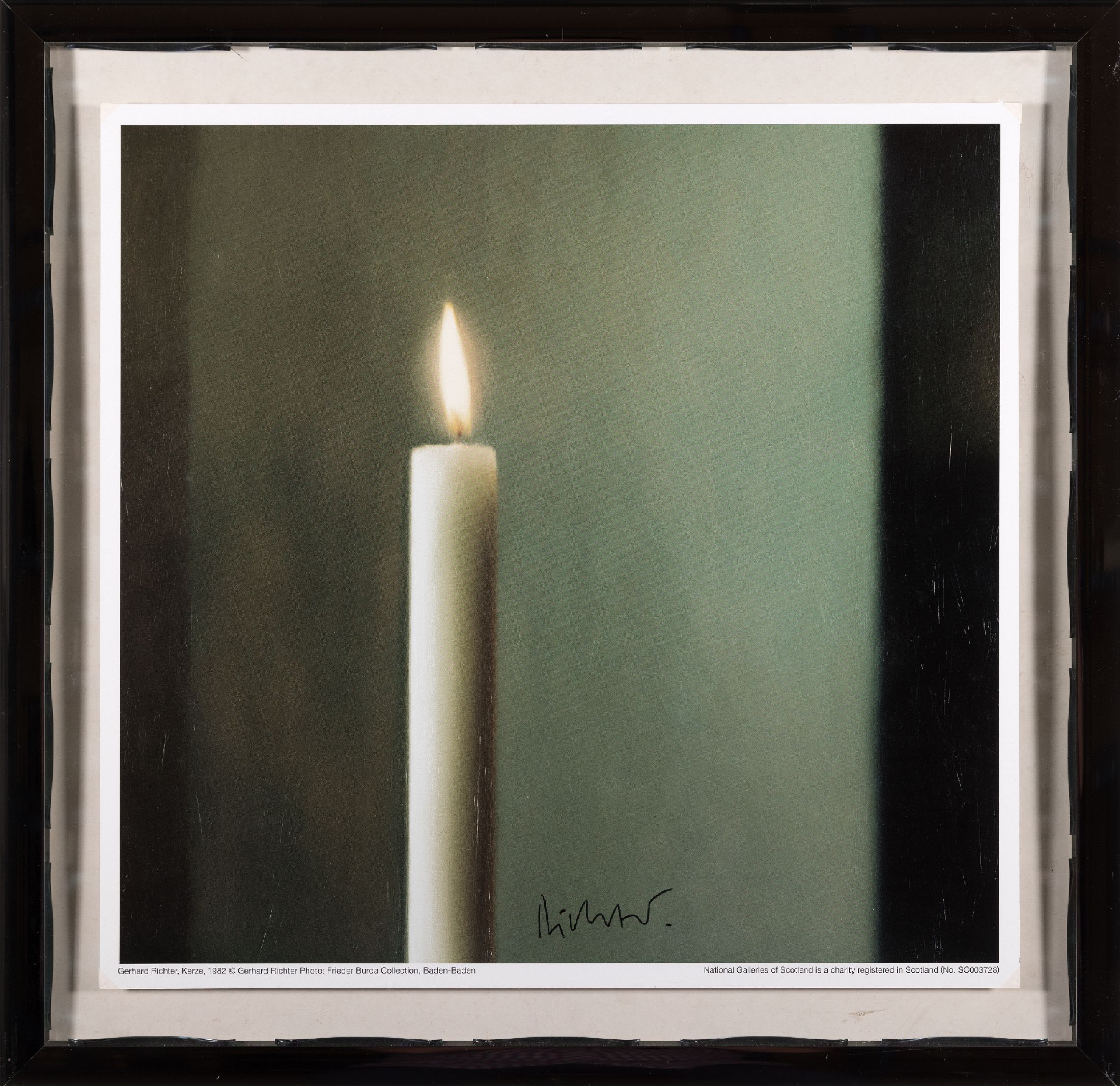 Gerhard Richter, geb. 1932, Offsetlithografie, "Kerze", handsign., zwischen doppelt gerahmten Plexiglas, Motiv ca. 47x47 cm, gesamt ca, ...